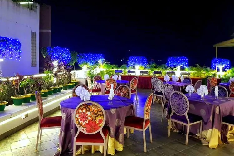 Restaurant/places to eat in Hotel Star Pacific