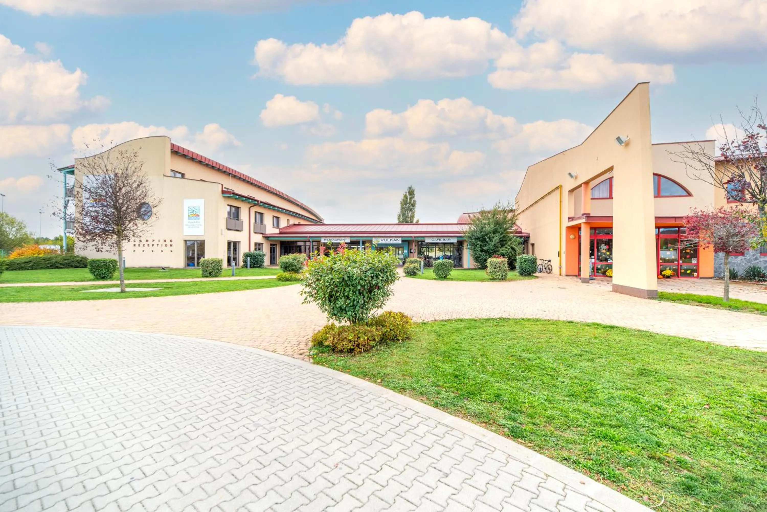 Property building in Vulkán Wellness Hotel & Camping