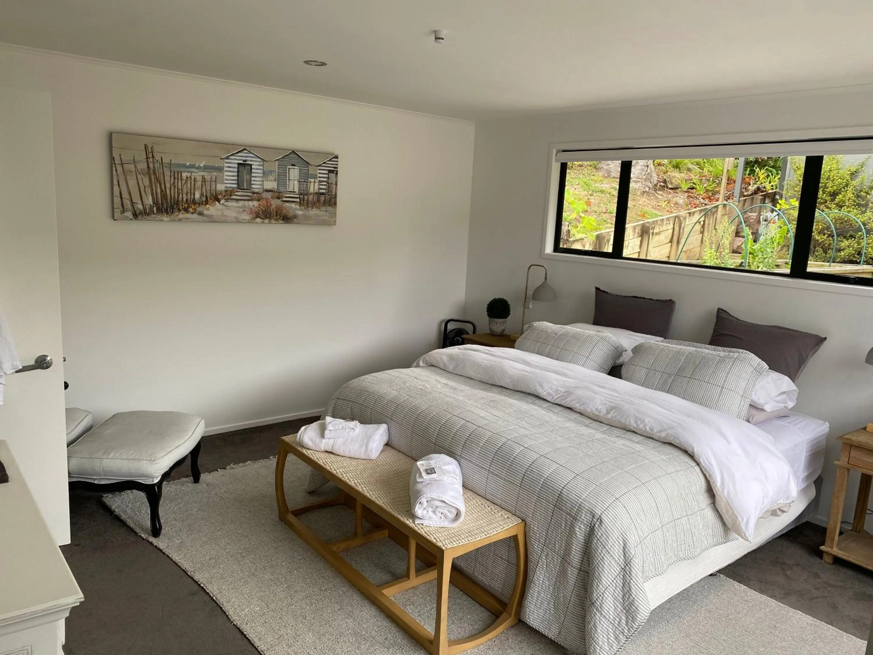 Bedroom, Bed in Kawau Lodge Boutique Resort