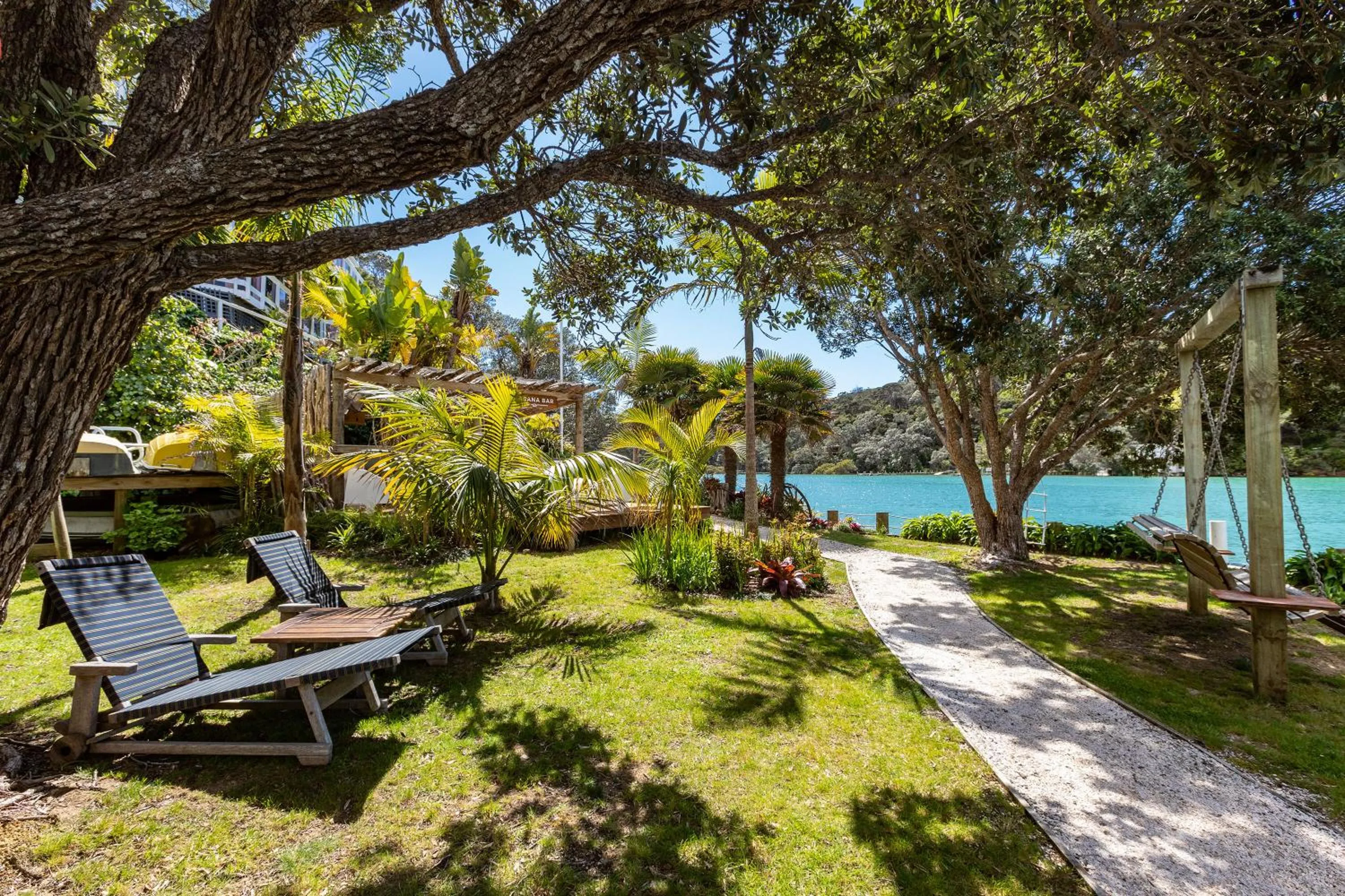Garden in Kawau Lodge Boutique Resort