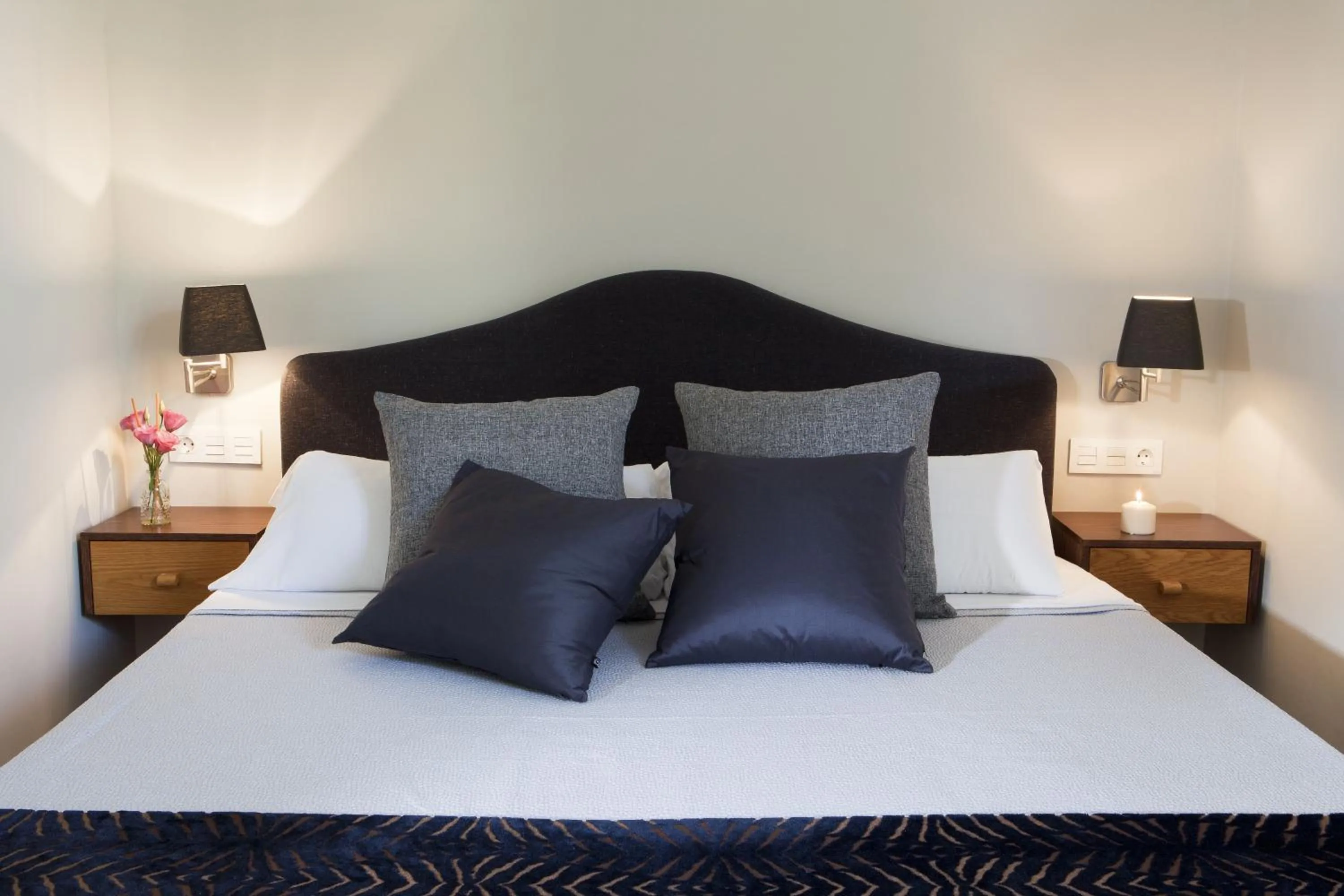 Photo of the whole room, Bed in We Boutique Hotel Barcelona