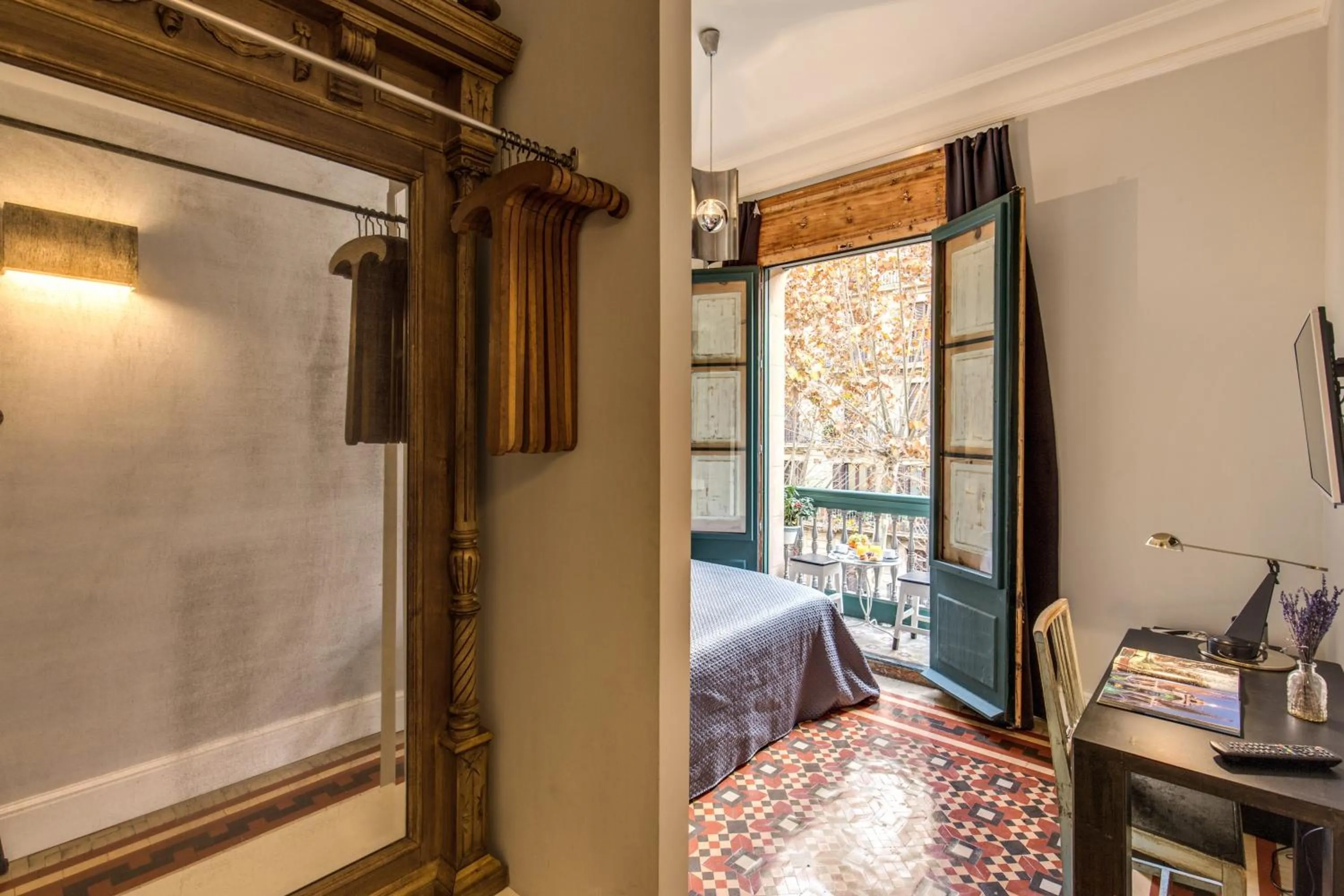 Photo of the whole room in We Boutique Hotel Barcelona