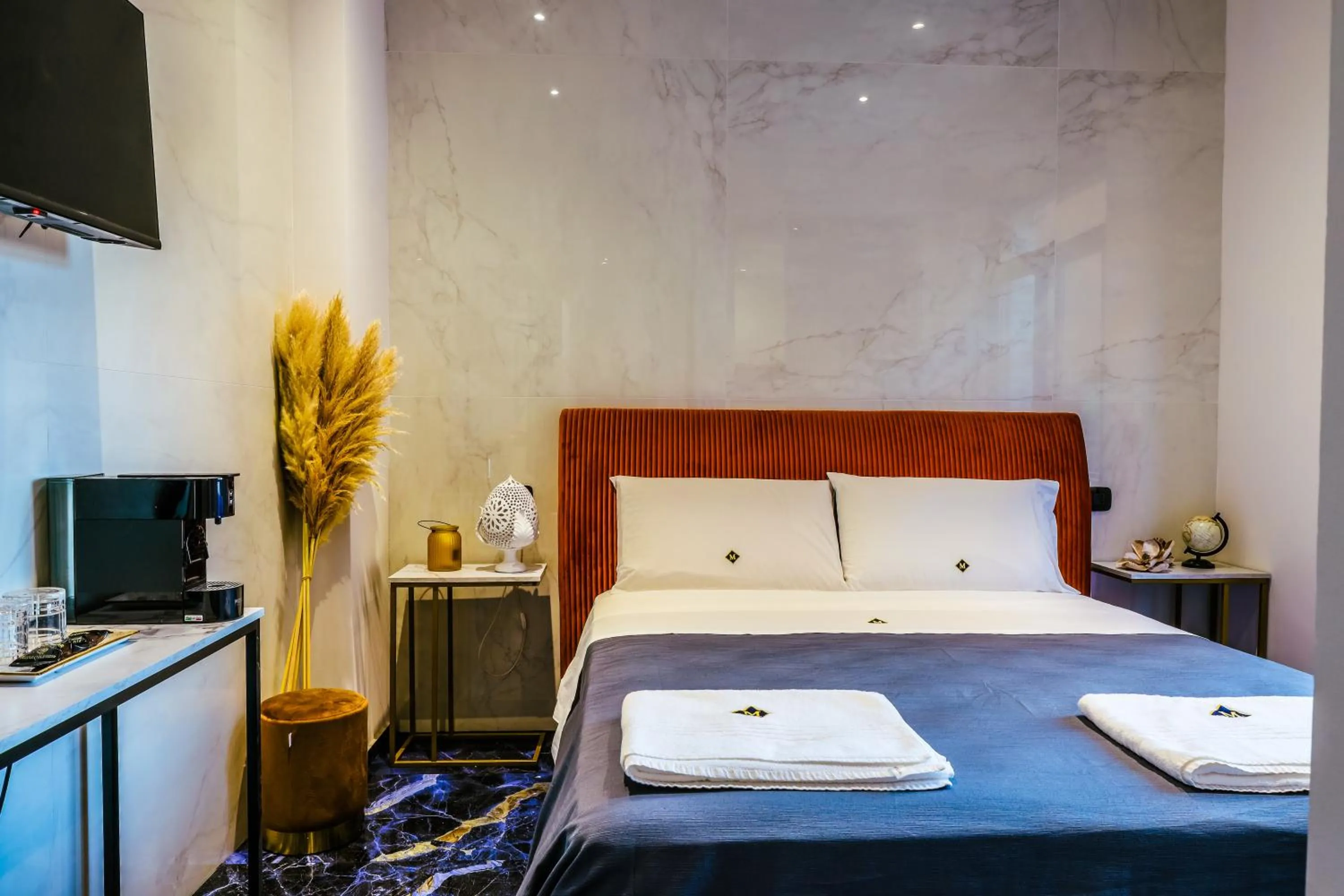 Bedroom, Bed in Marmur luxury room