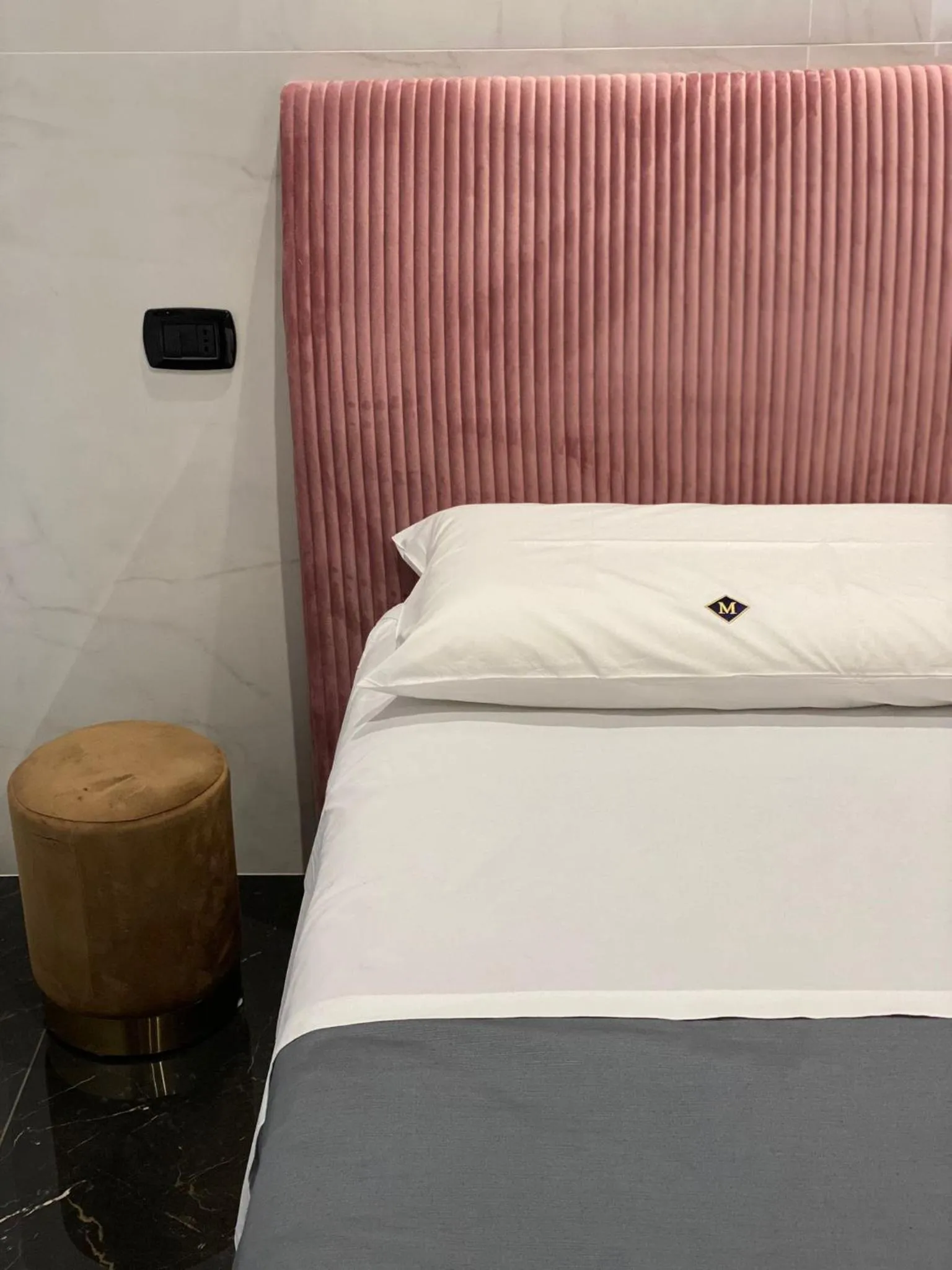 Bed in Marmur luxury room