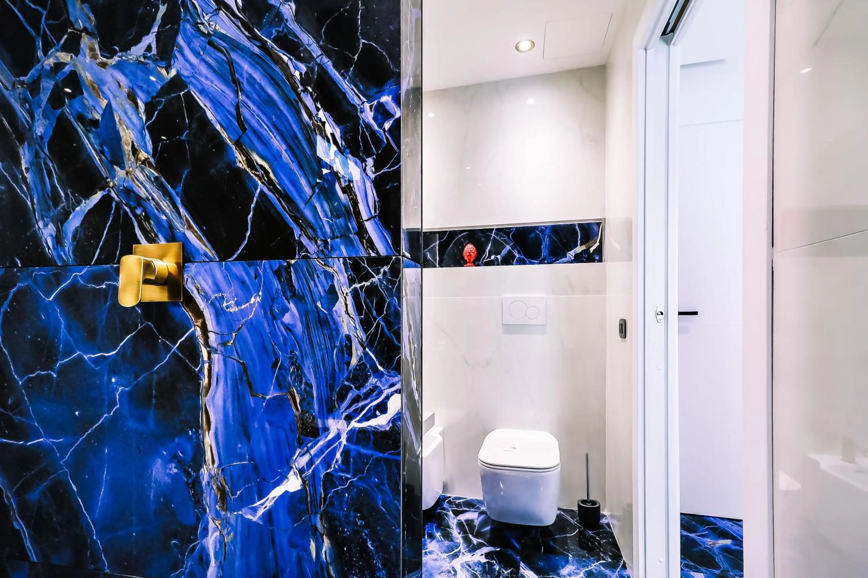 Shower in Marmur luxury room