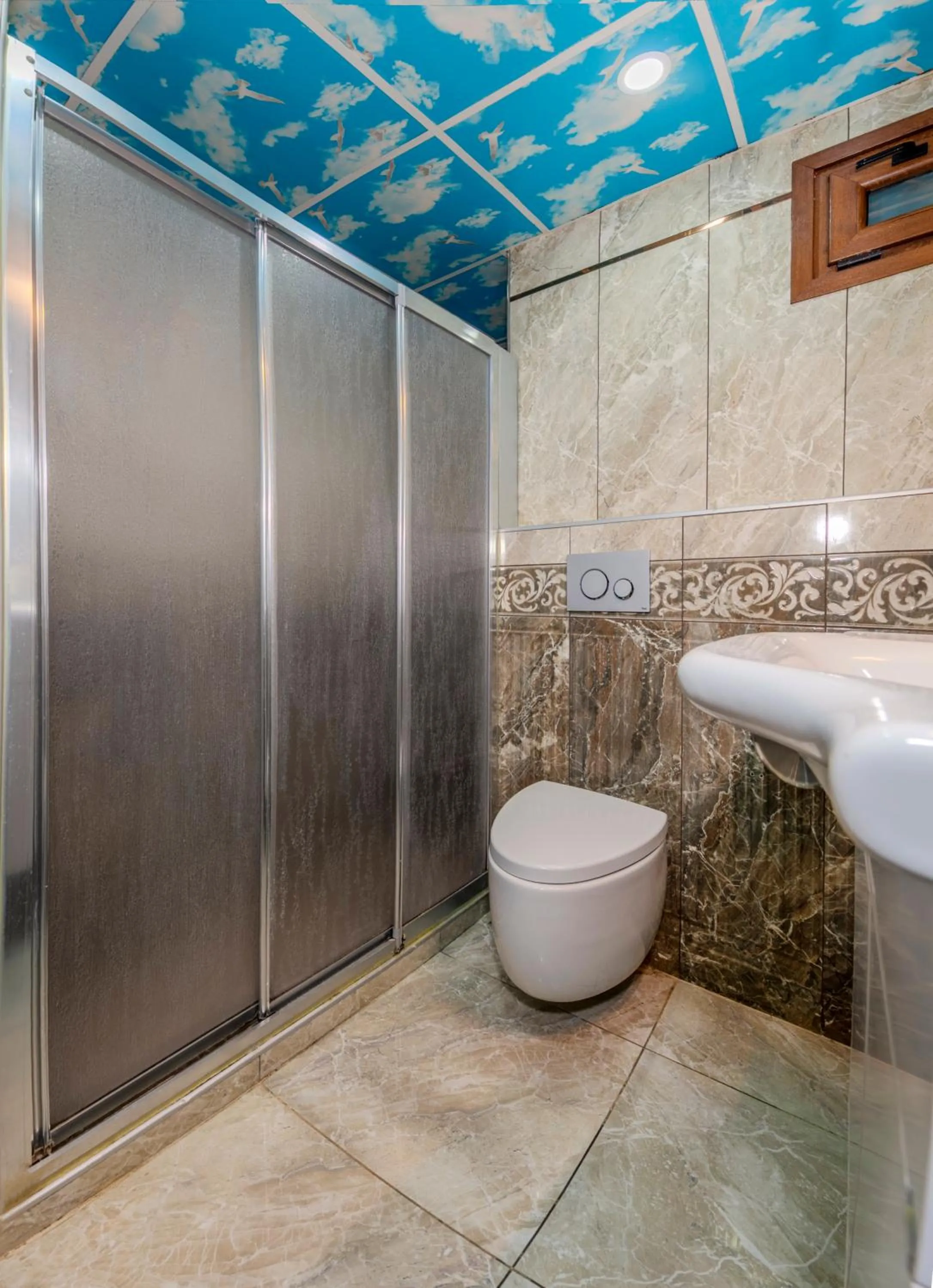 Shower in Istanbul Galata Port Modern Suite & Apartments Taksim