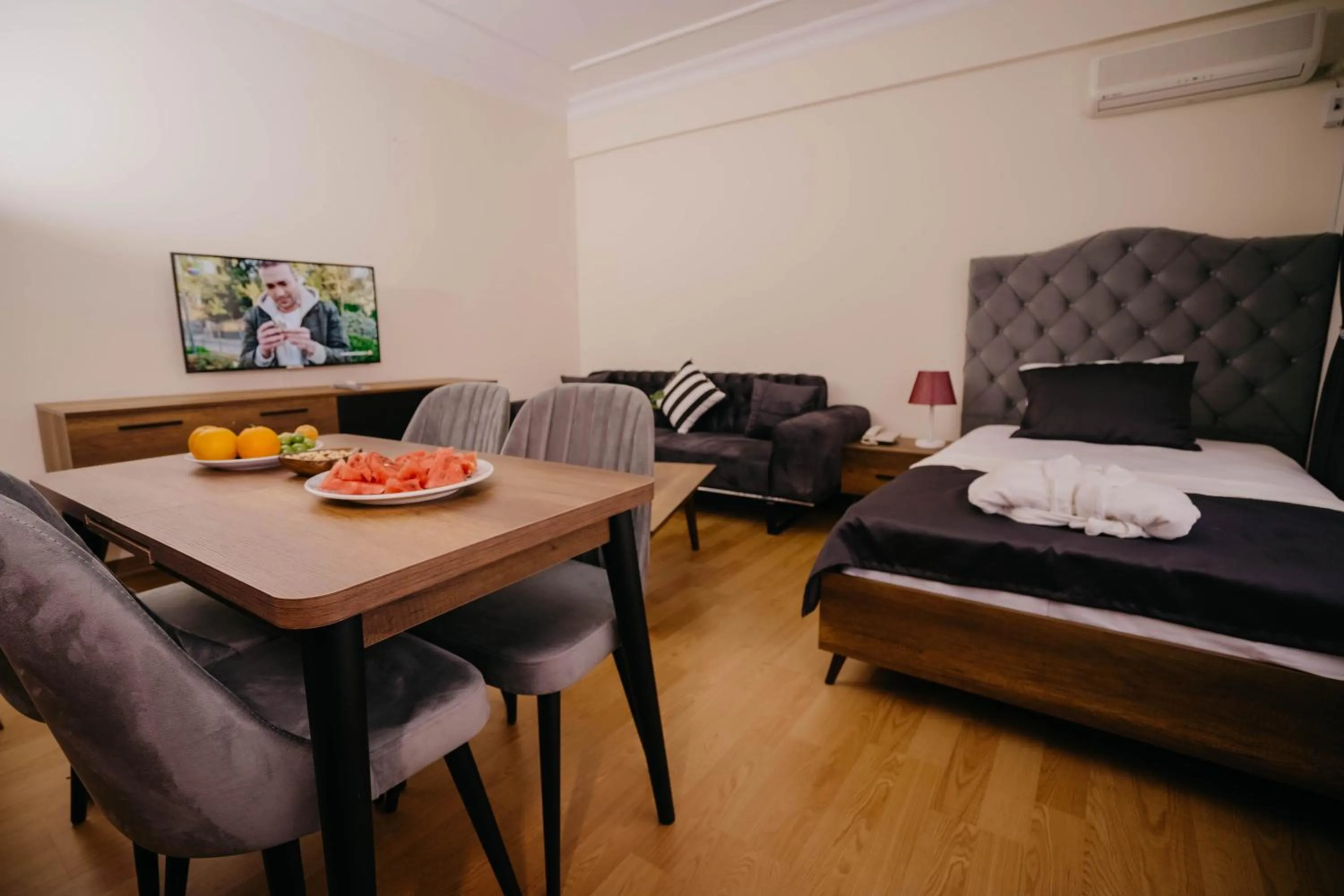 Photo of the whole room, Bed in Istanbul Galata Port Modern Suite & Apartments Taksim