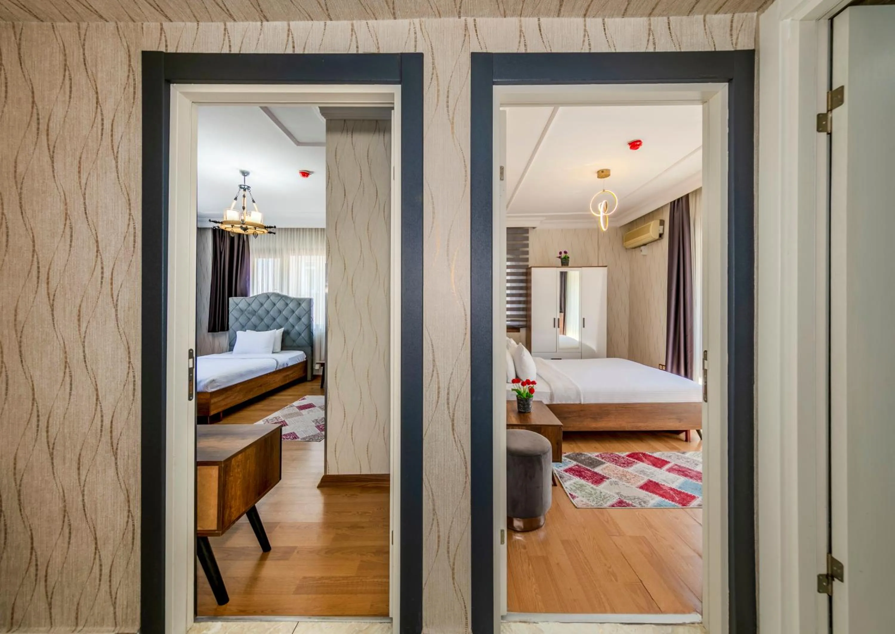 Bathroom, Bed in Istanbul Galata Port Modern Suite & Apartments Taksim