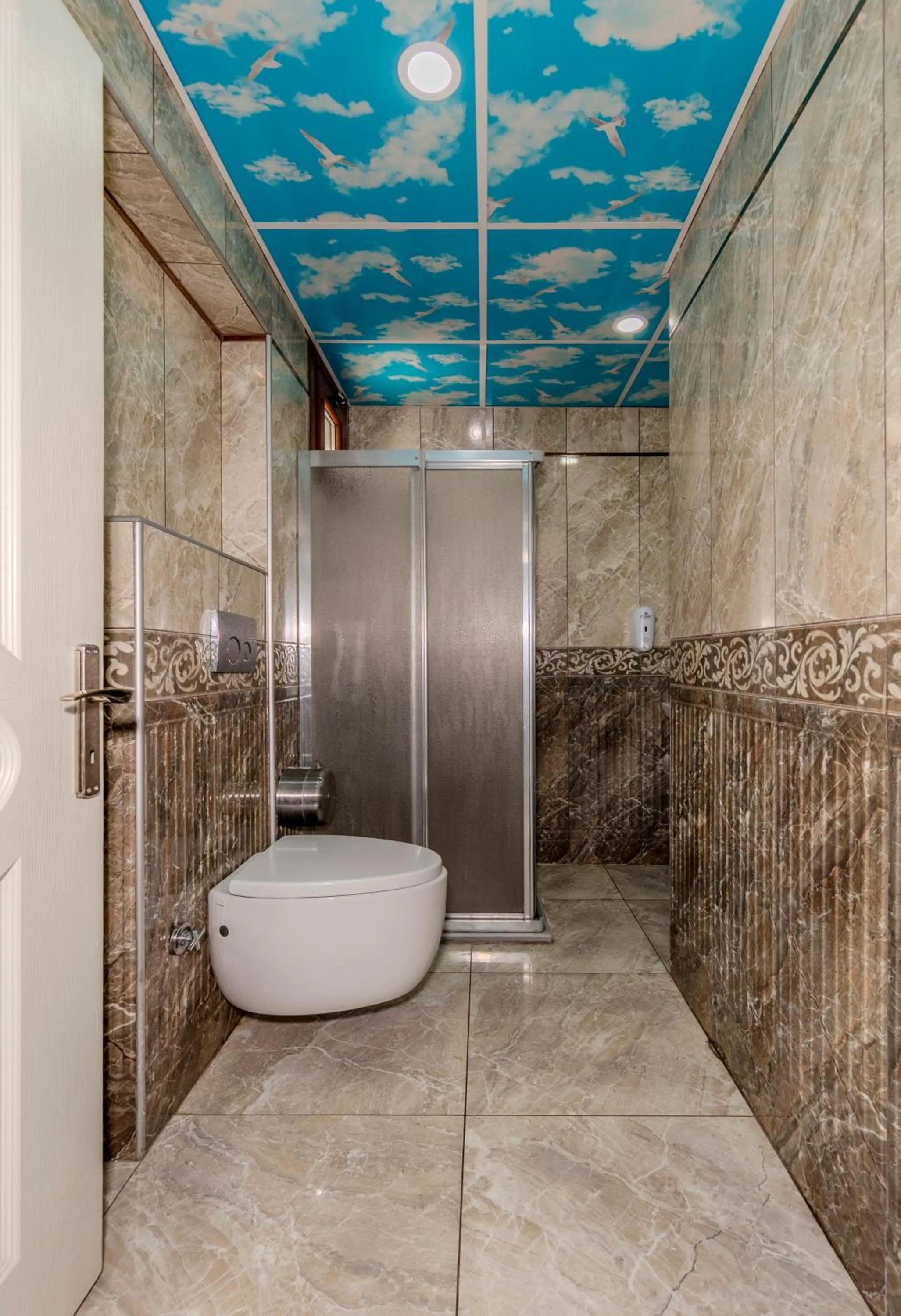 Shower in Istanbul Galata Port Modern Suite & Apartments Taksim