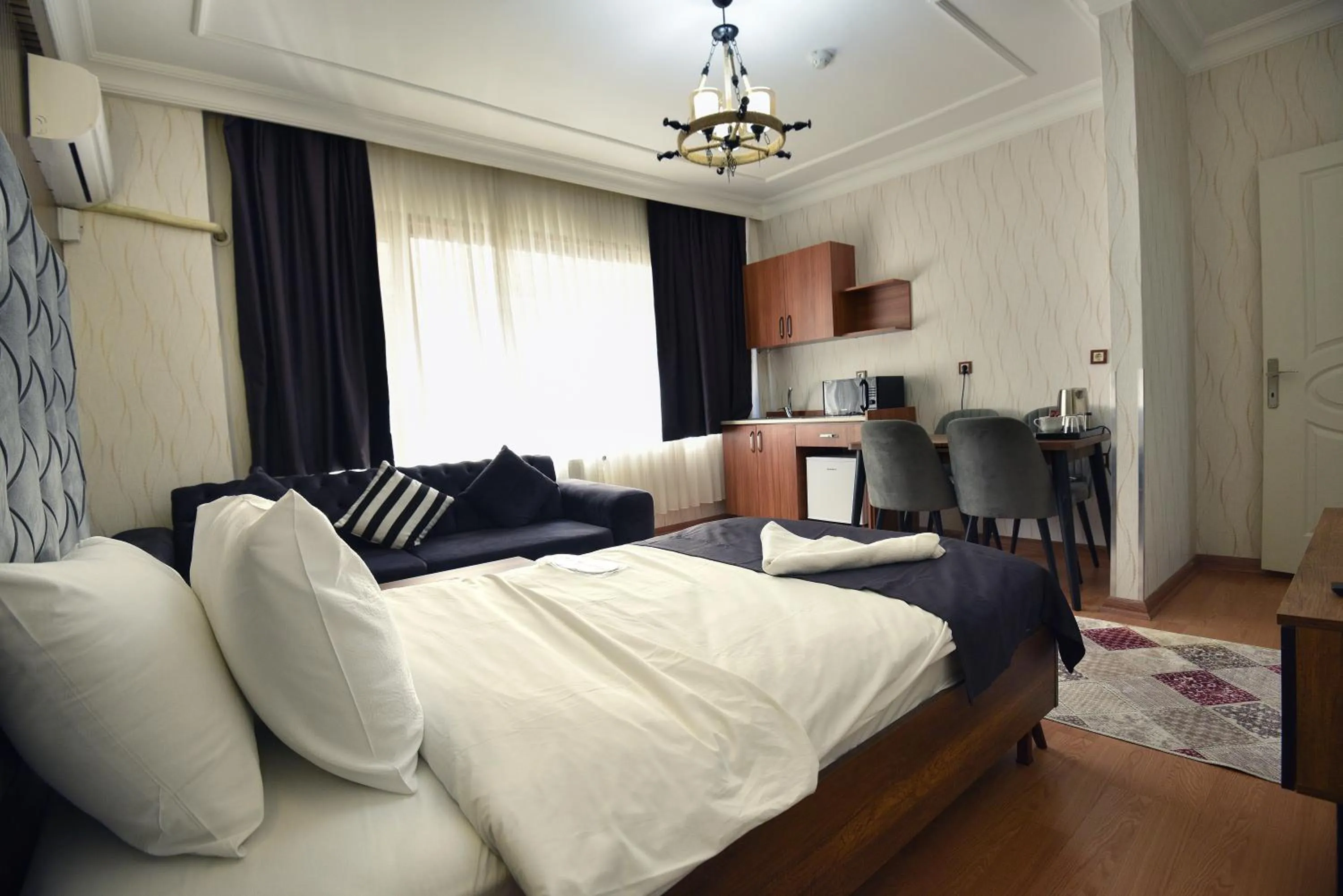 Photo of the whole room, Bed in Istanbul Galata Port Modern Suite & Apartments Taksim