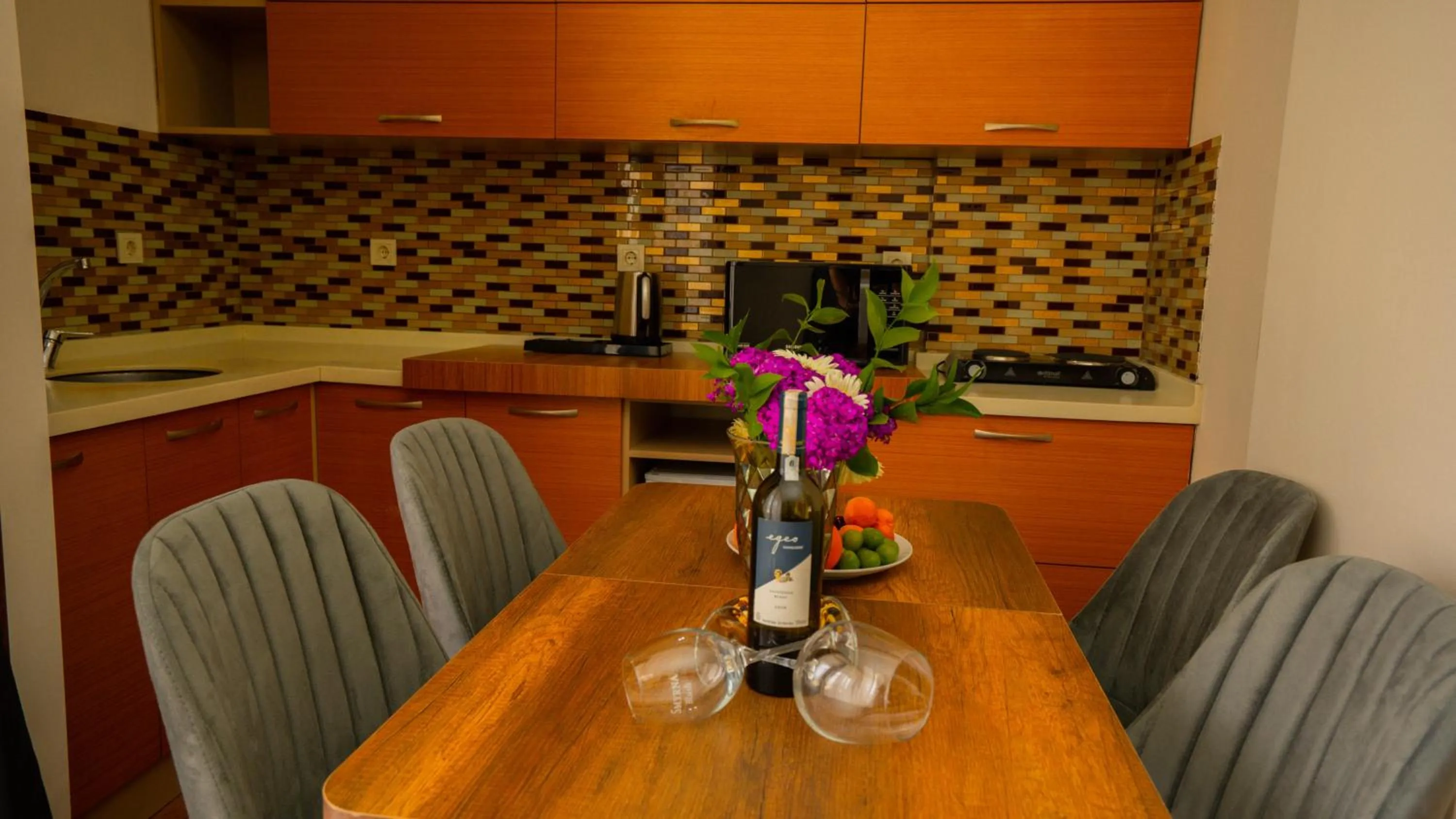Kitchen or kitchenette in Istanbul Galata Port Modern Suite & Apartments Taksim
