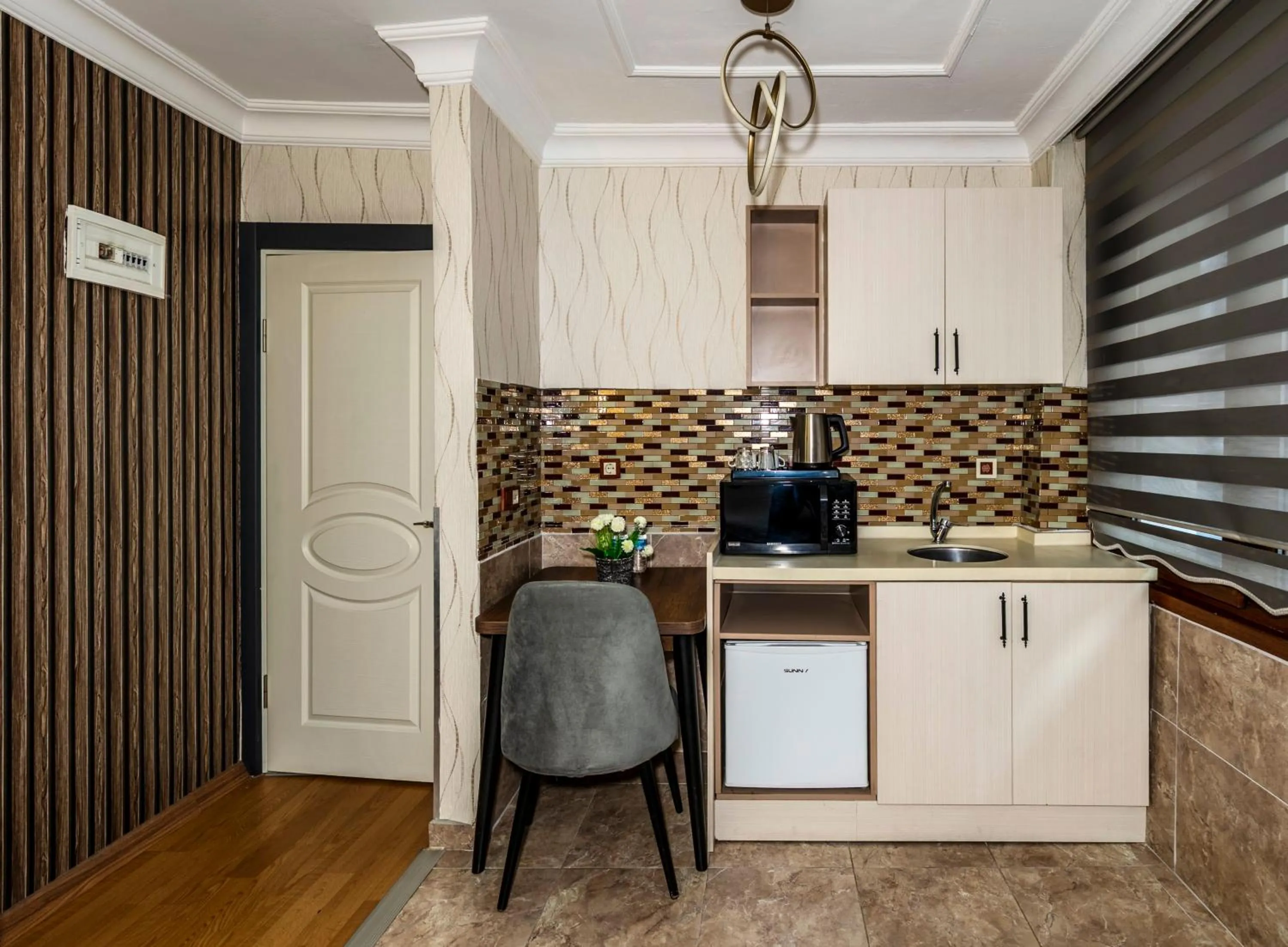 Kitchen or kitchenette in Istanbul Galata Port Modern Suite & Apartments Taksim