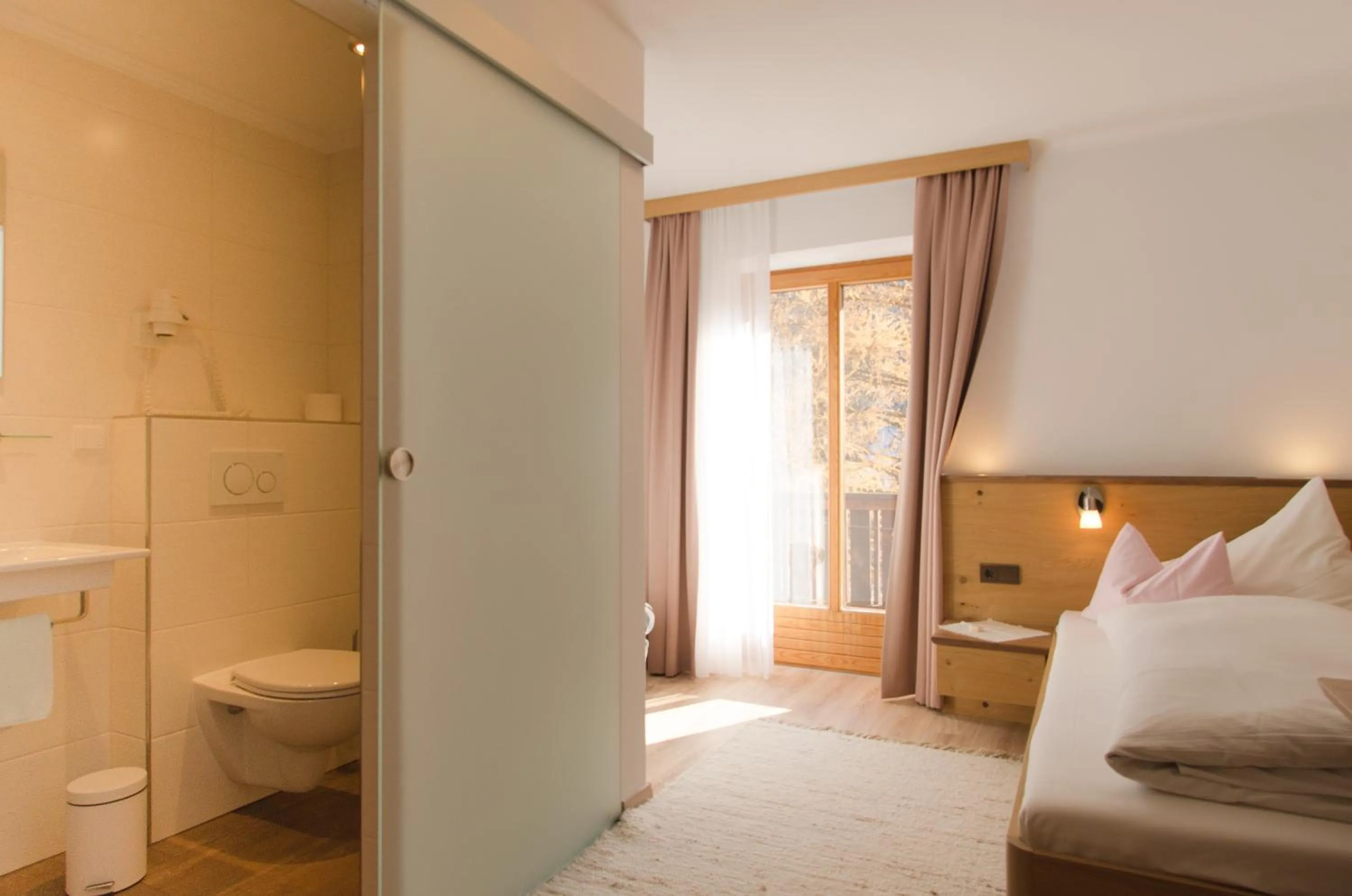 Photo of the whole room, Bed in Hotel Zita