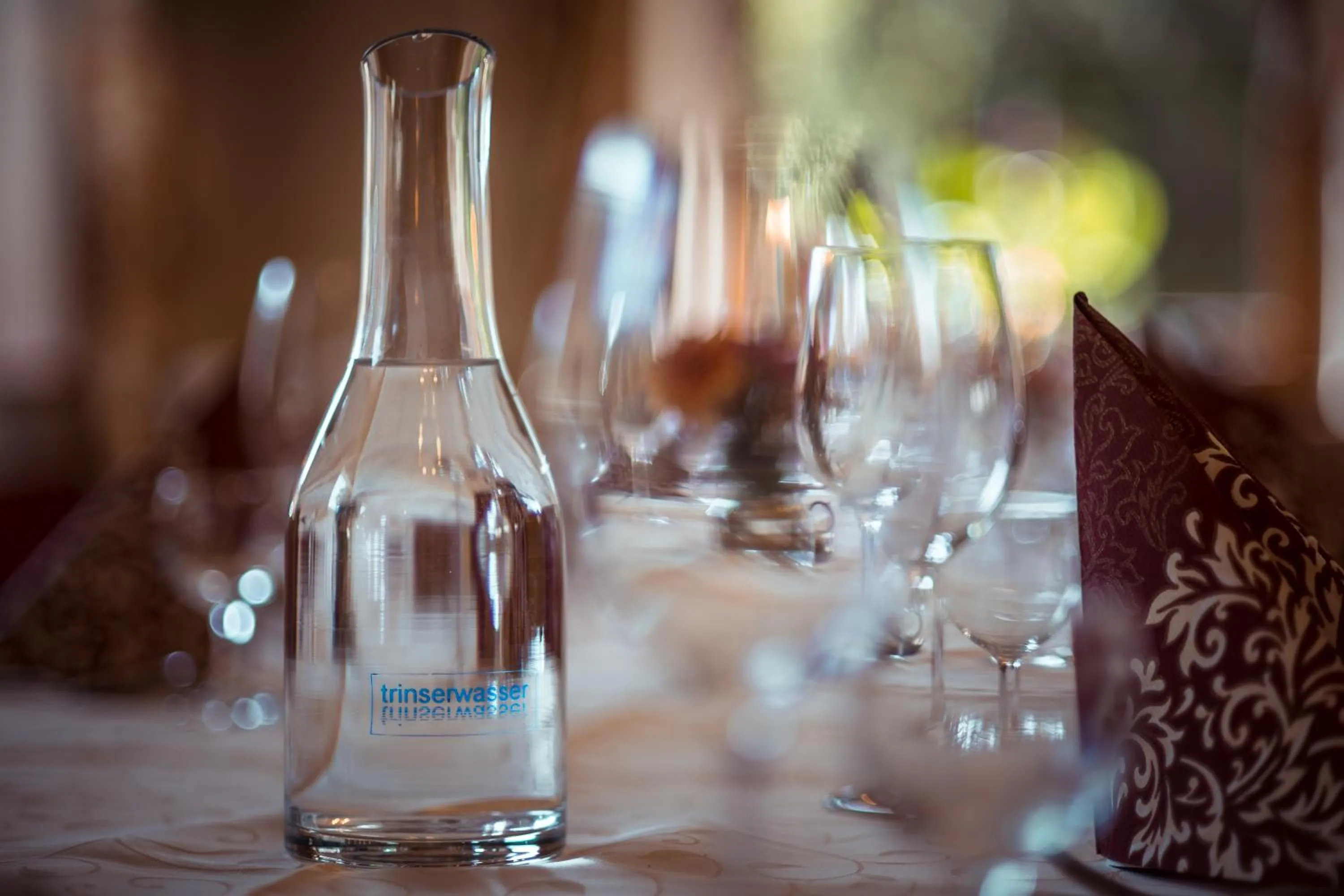 Restaurant/places to eat in Hotel Zita