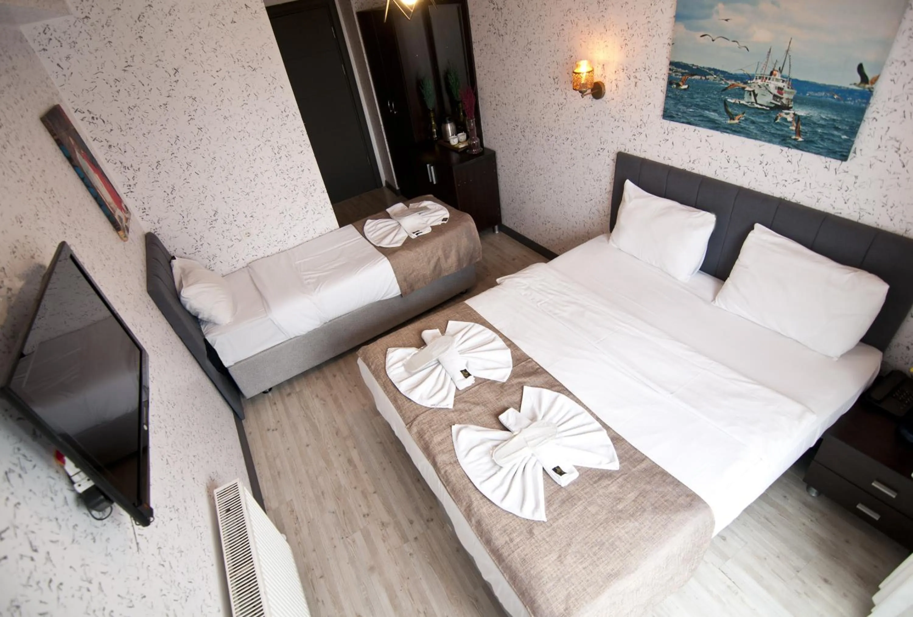 TV and multimedia, Bed in Golden Horn Life Hotel