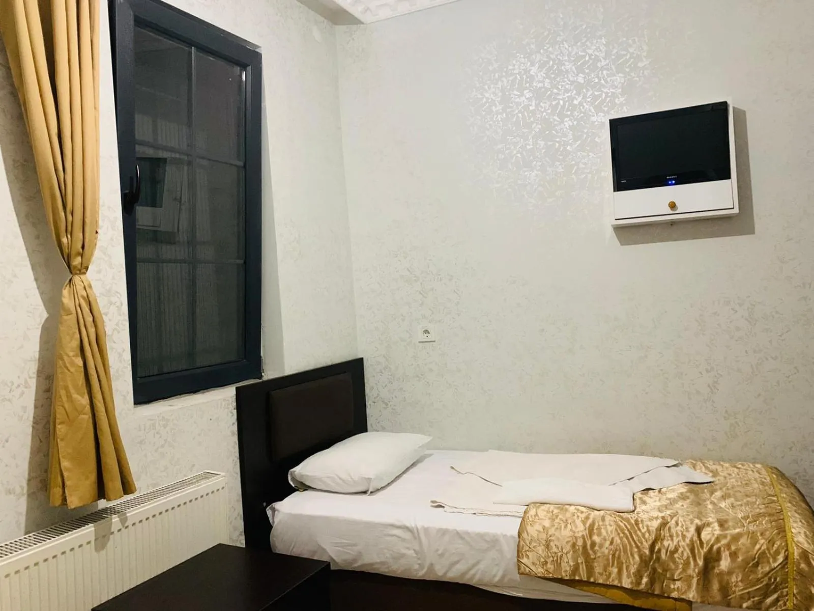 Bed in Golden Horn Life Hotel