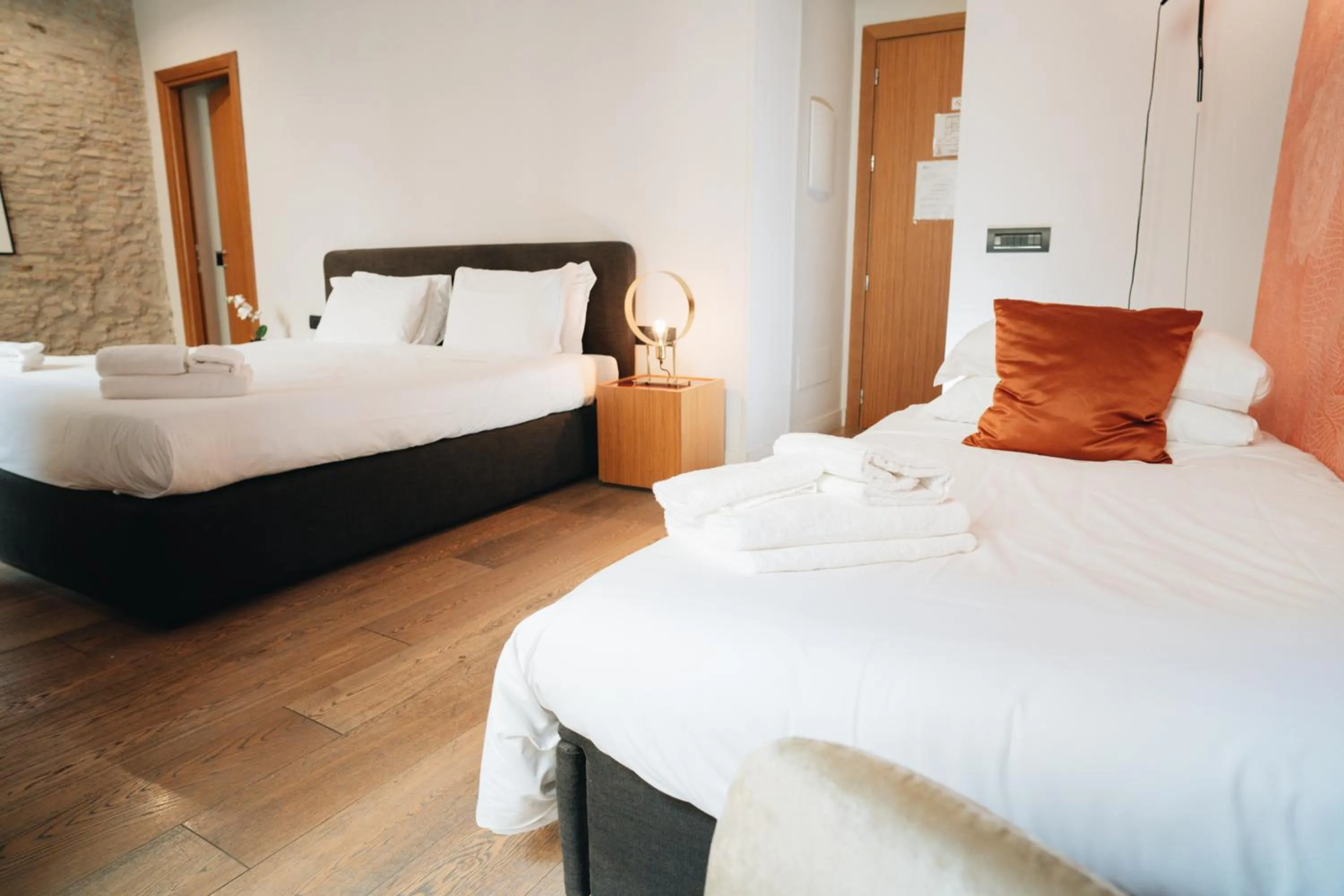 Bed in DownTown Boutique House - CA Domus Collection