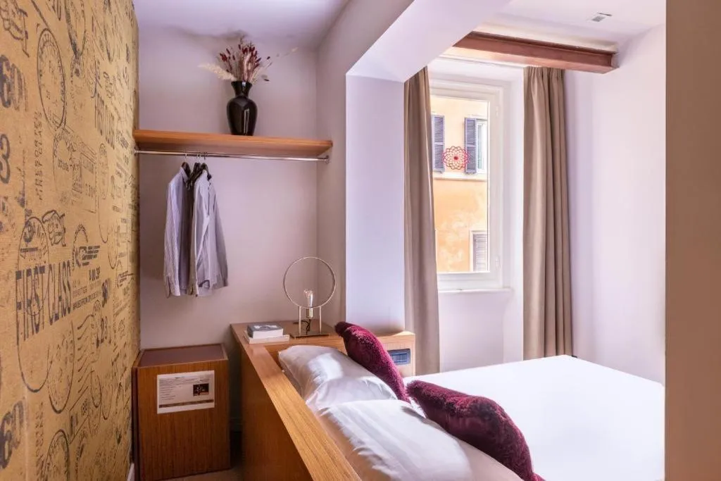 Triple Room in DownTown Boutique House - CA Domus Collection