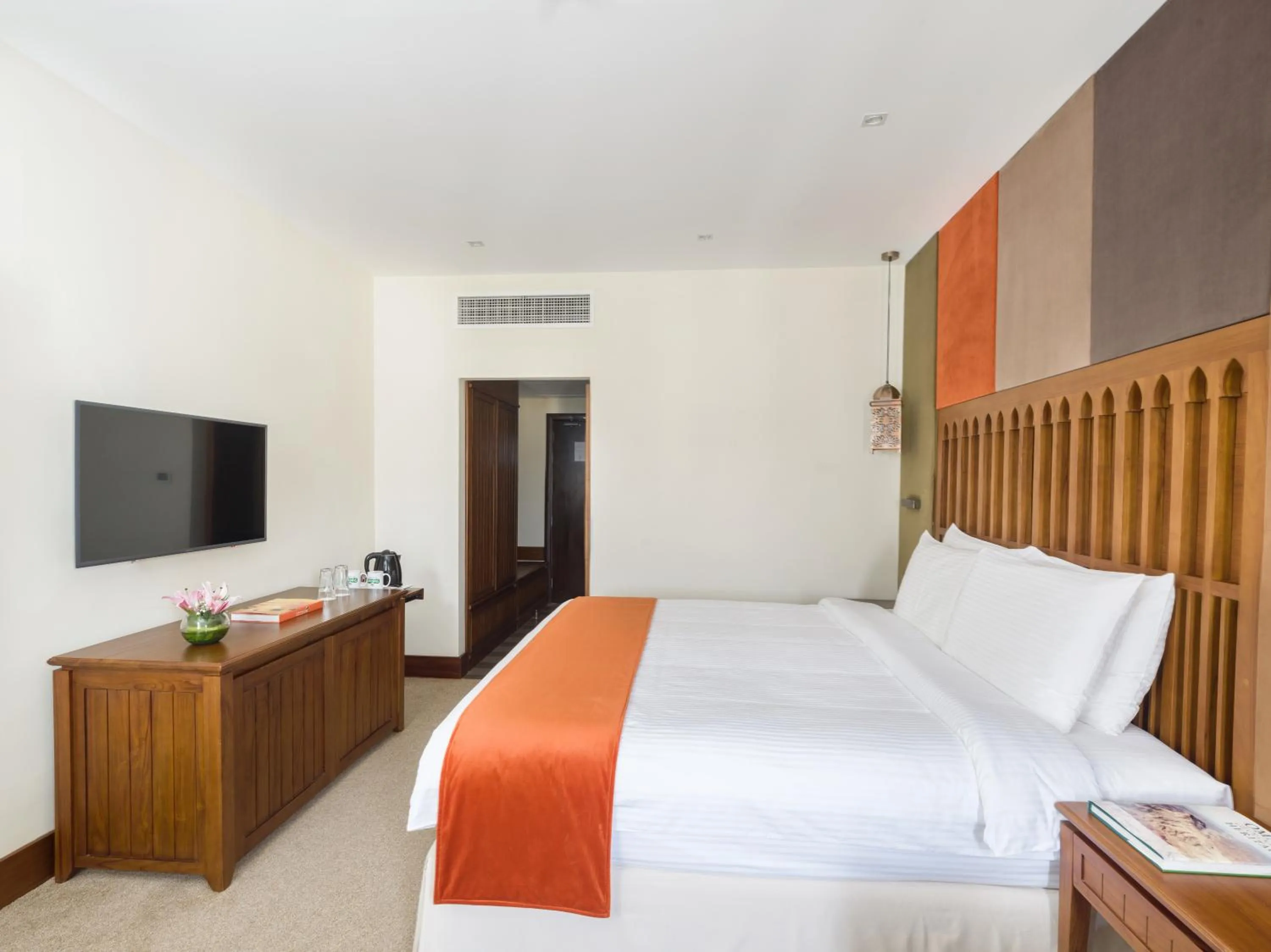 Bedroom, Bed in Al Falaj Hotel