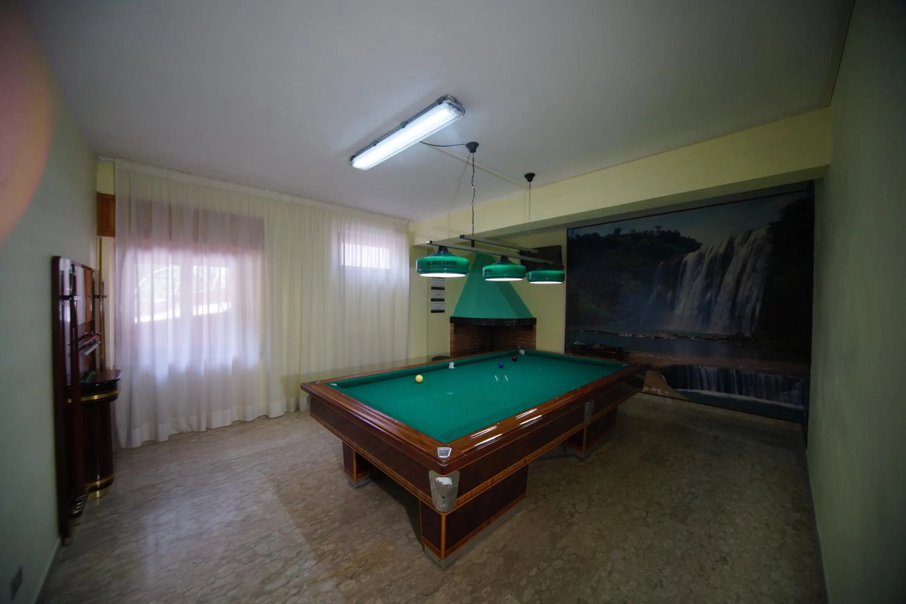 Billiard in King Hotel