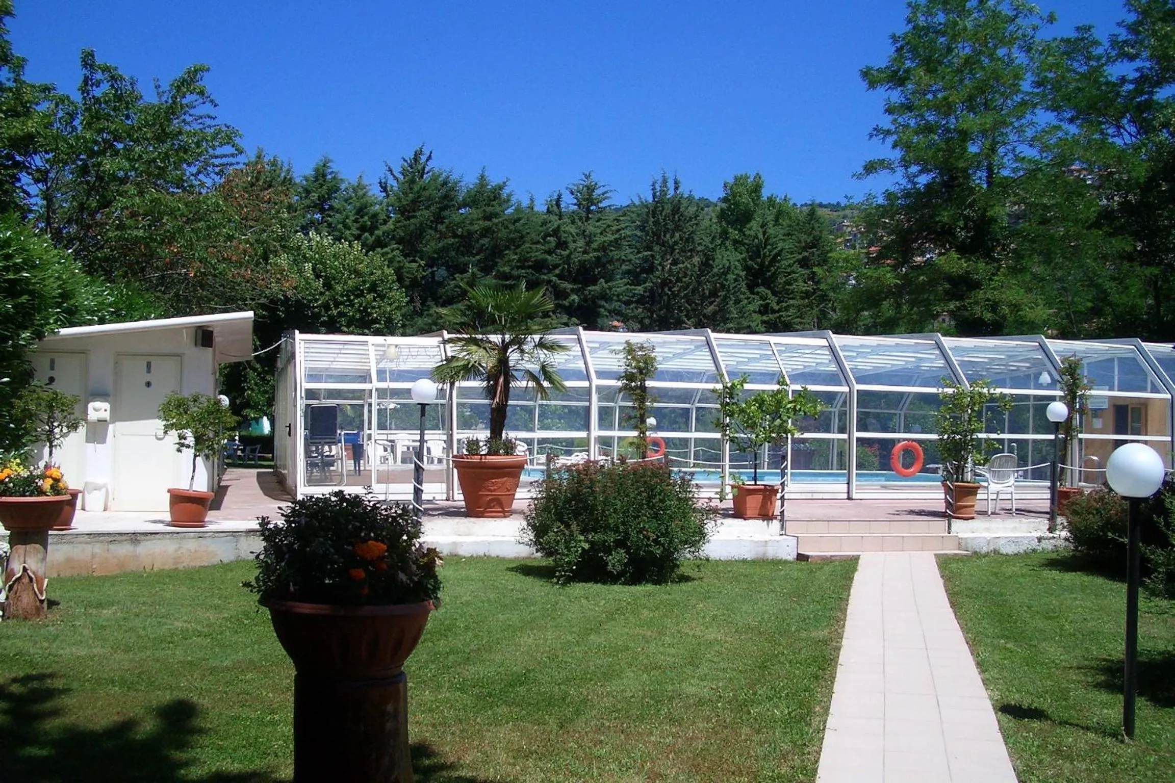 Swimming pool in King Hotel