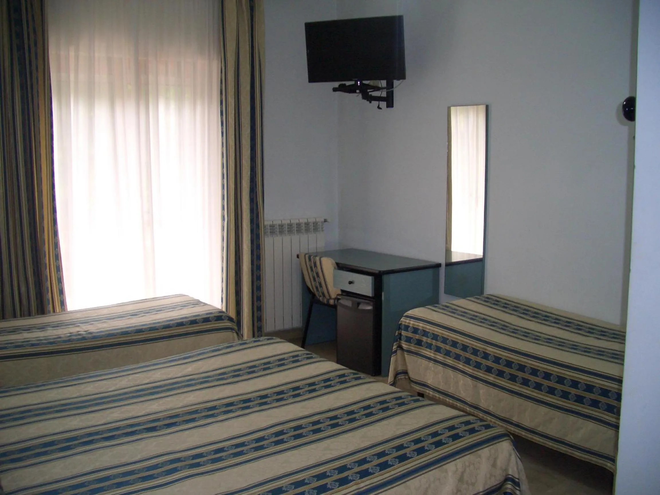 Bedroom, Bed in King Hotel