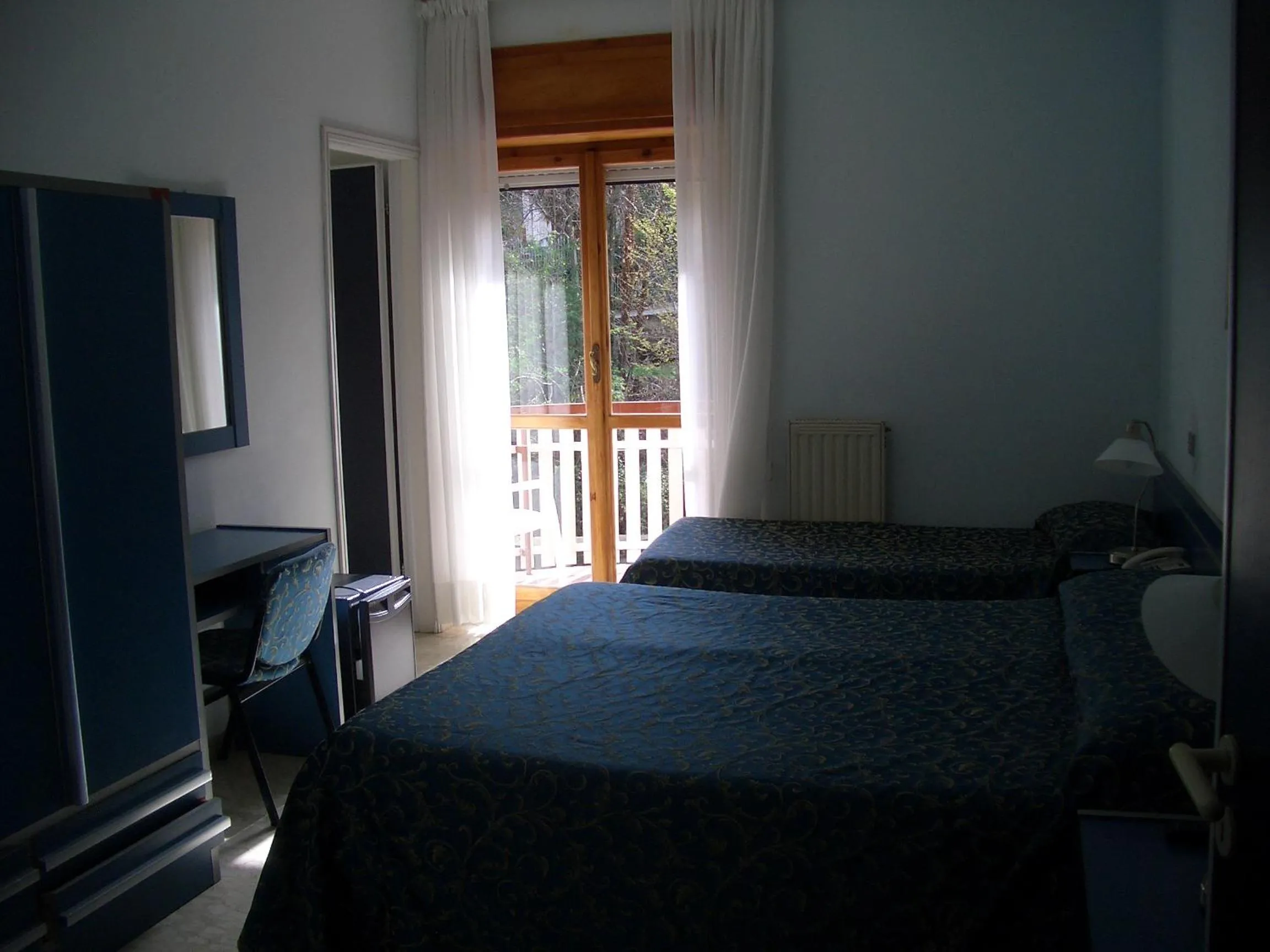 Bedroom, Bed in King Hotel