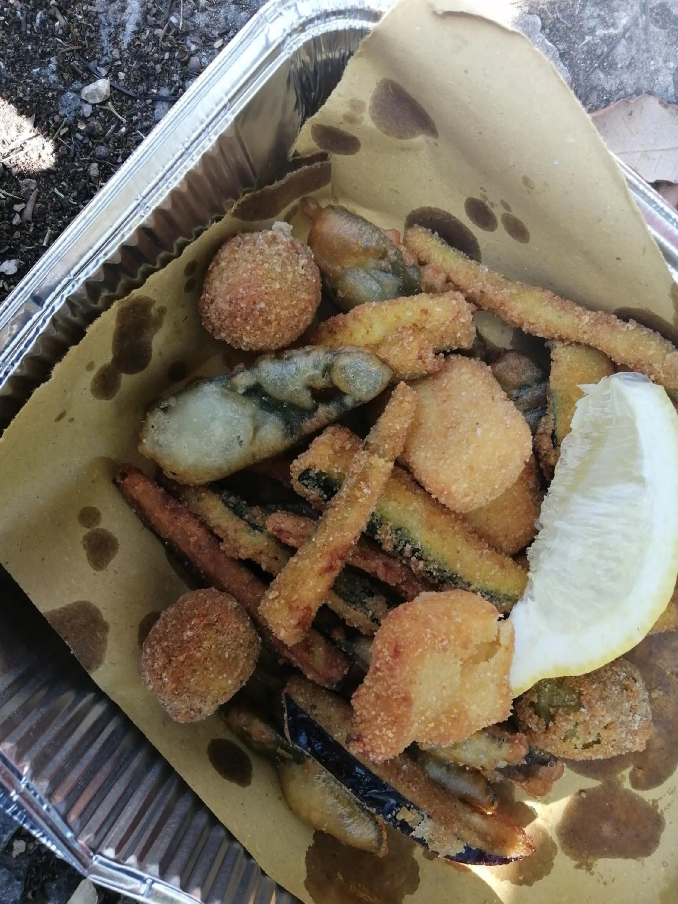 Food and drinks in La Casetta del Cantiniere