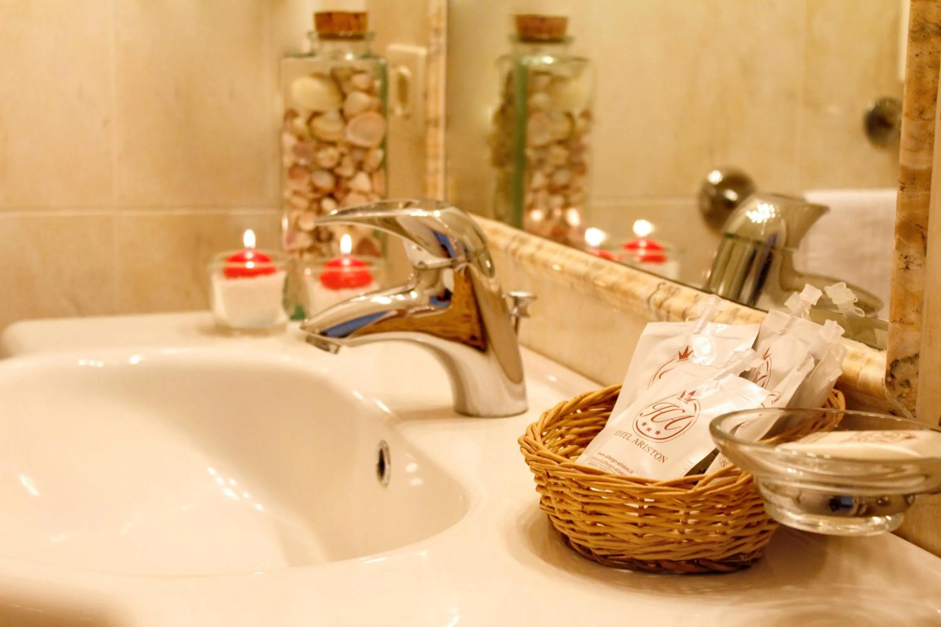 Bathroom in Hotel Ariston