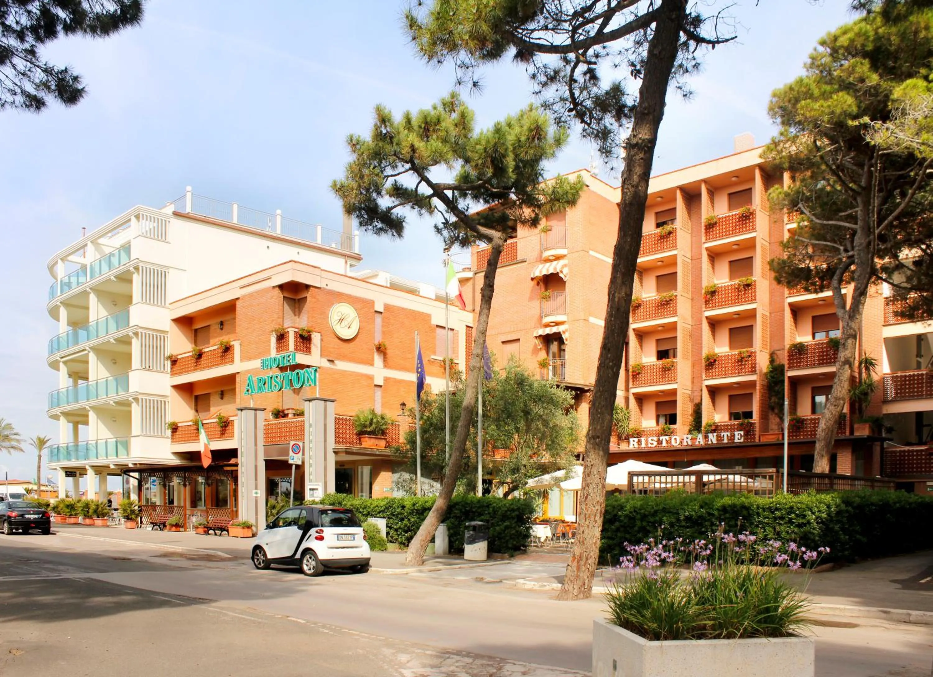 Neighbourhood in Hotel Ariston