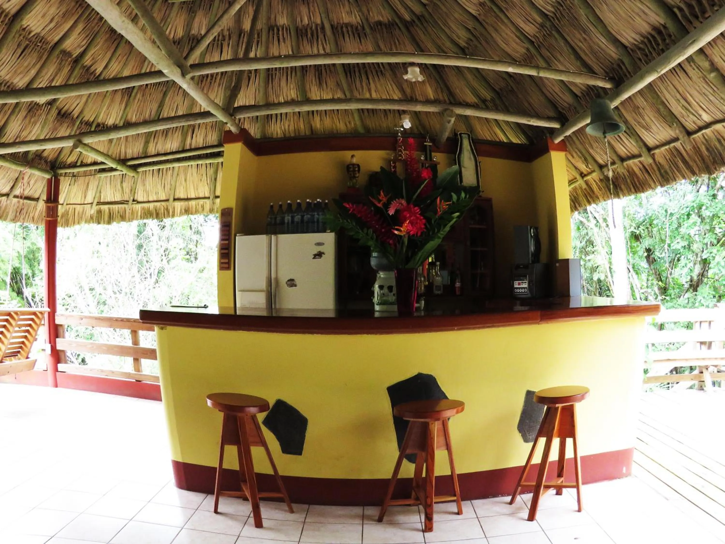 Lounge or bar in Crystal Paradise Resort