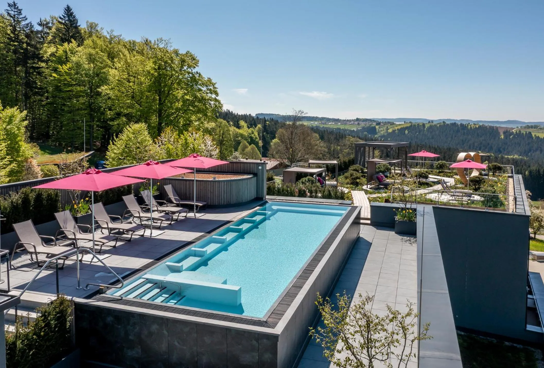 Swimming pool in Hüttenhof - Wellnesshotel & Luxus-Bergchalets - Adults only