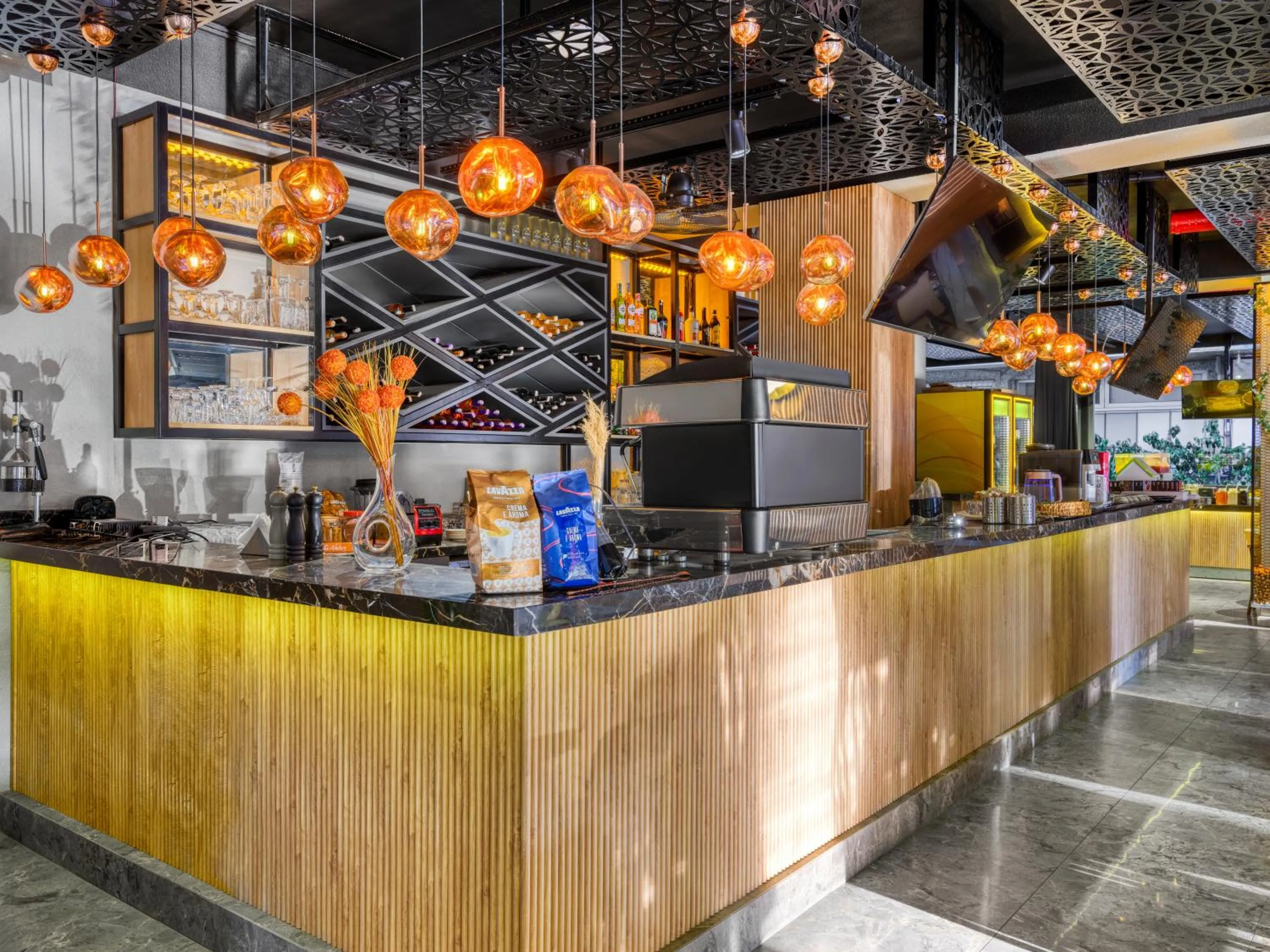 Restaurant/places to eat in Aria Riva Apart Hotel