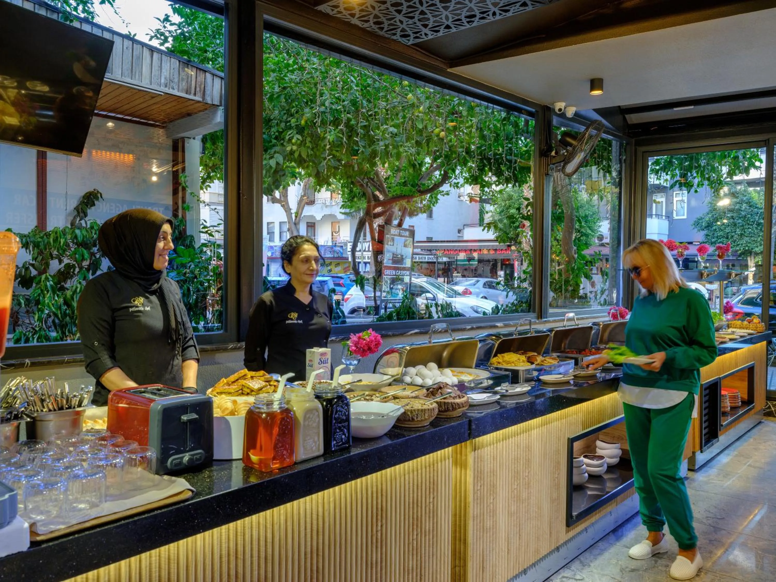 Buffet breakfast in Aria Riva Apart Hotel