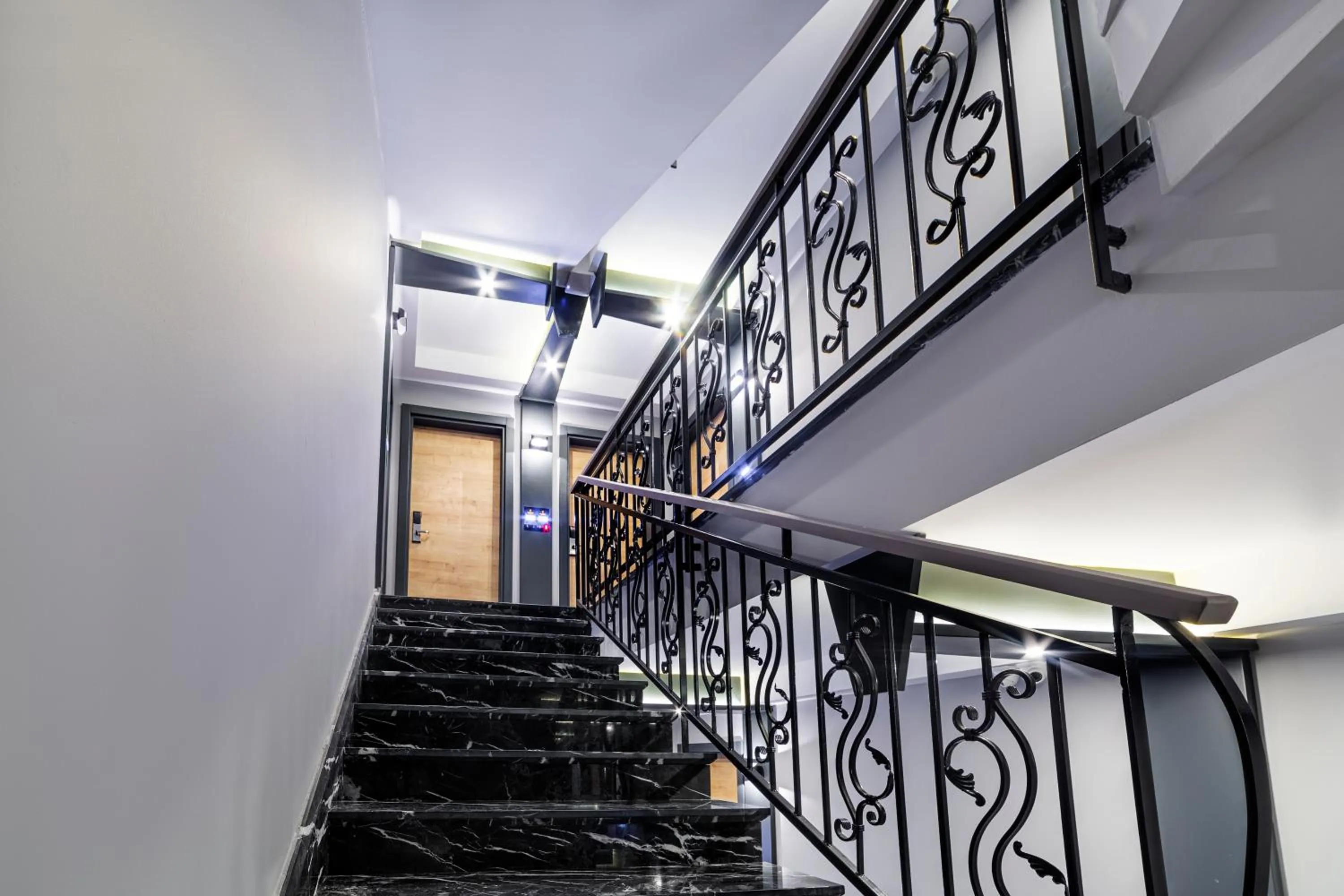 Billiard in Aria Riva Apart Hotel