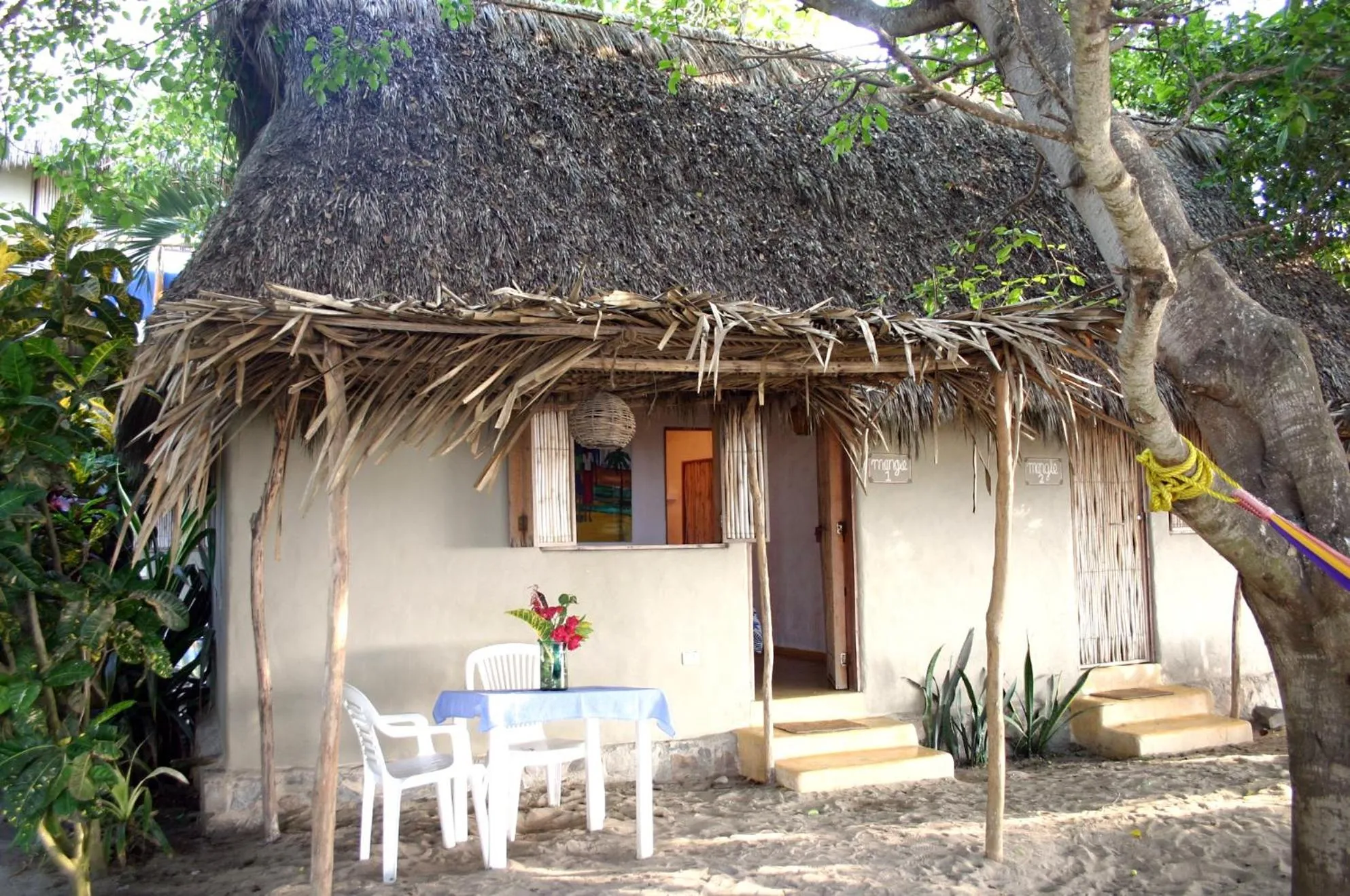 Junto al Rio Bungalows & Suites