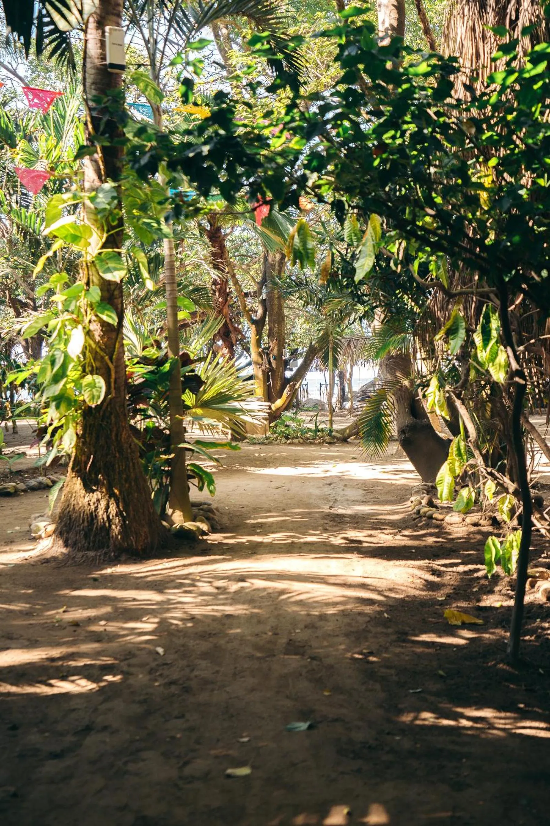 Junto al Rio Bungalows & Suites