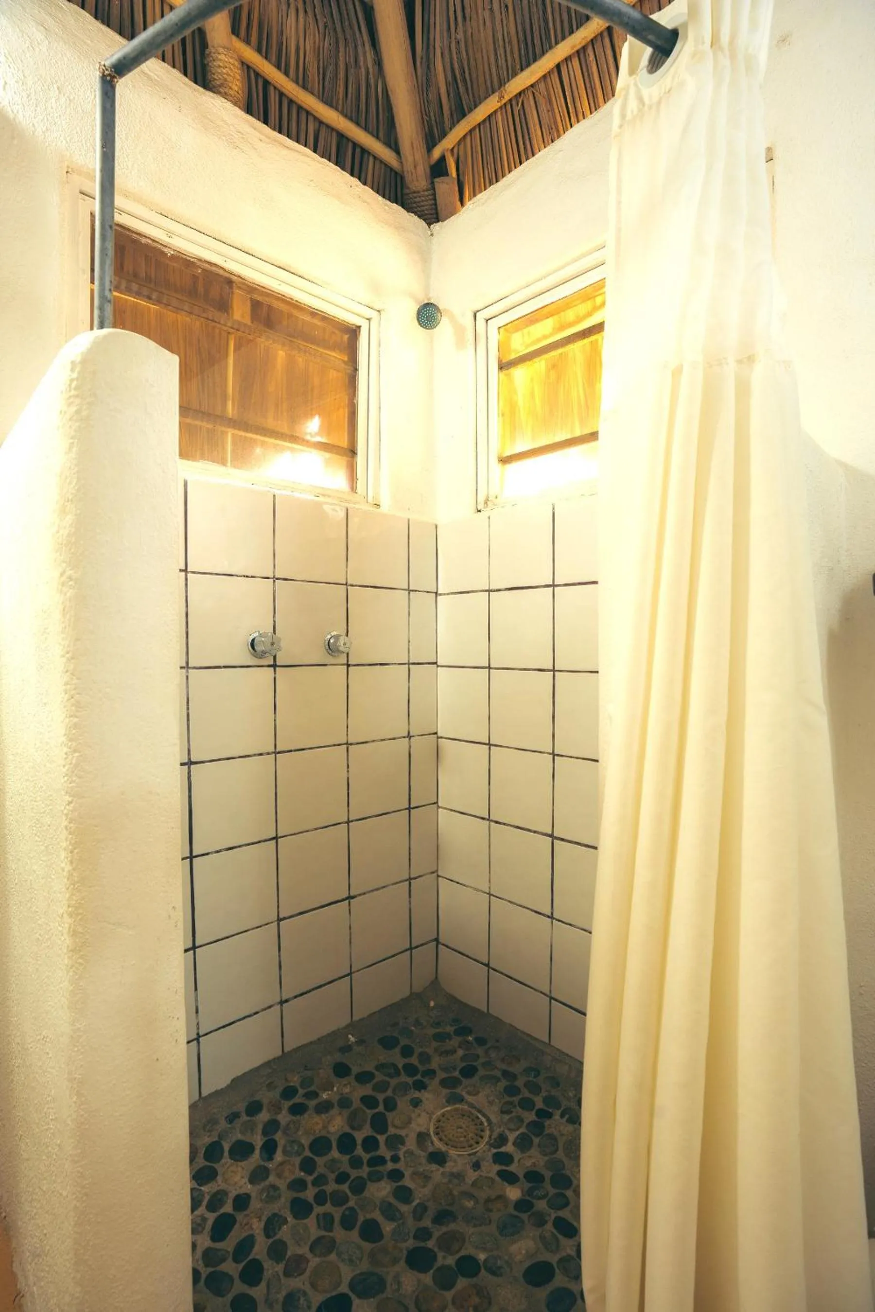 Junto al Rio Bungalows & Suites