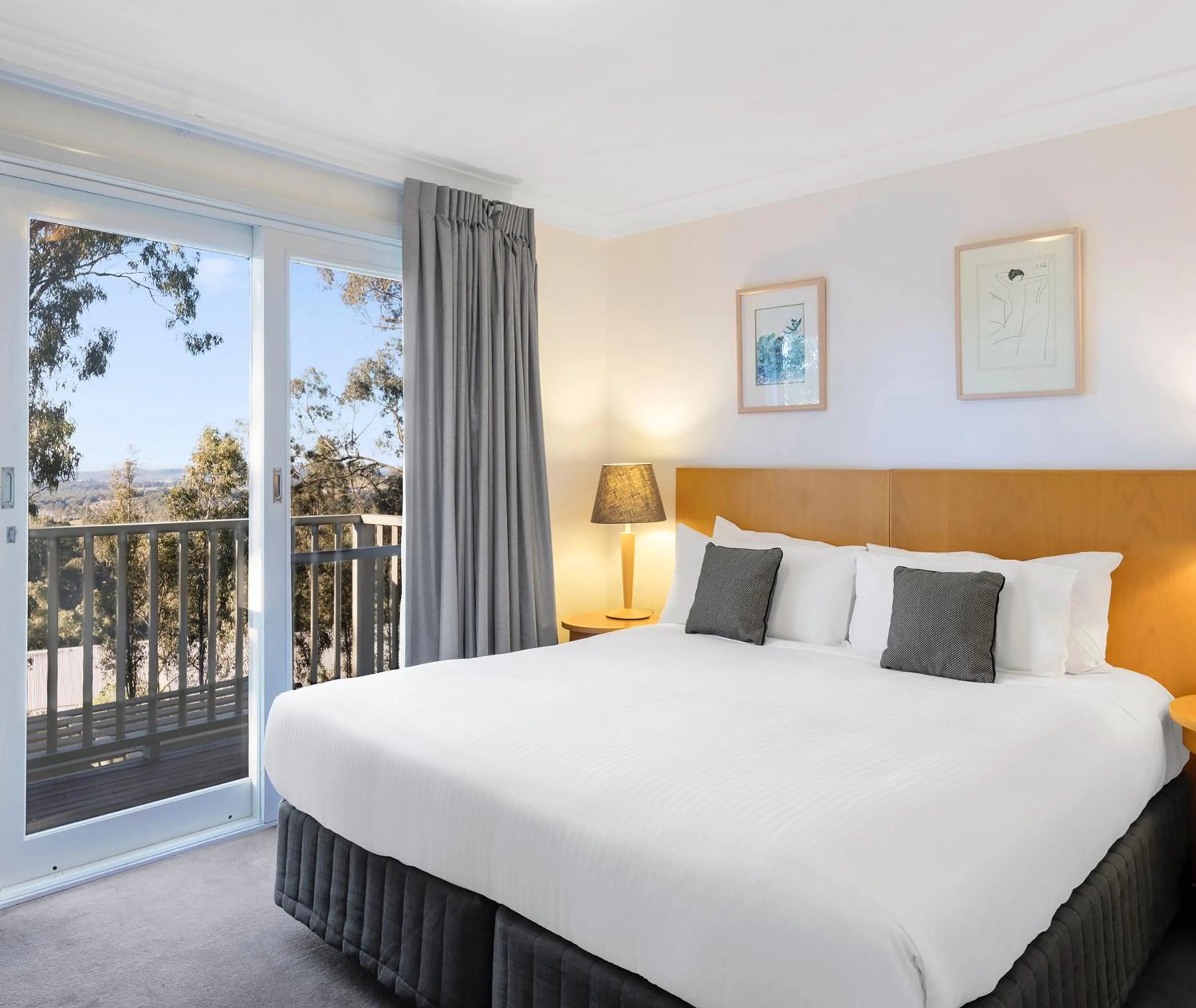 Bedroom, Bed in Oaks Cypress Lakes Resort