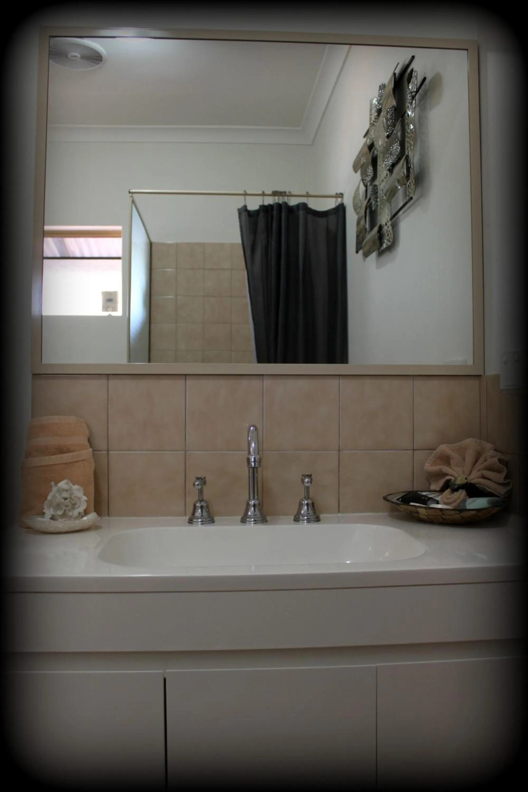 Bathroom in York's Boutique Motel