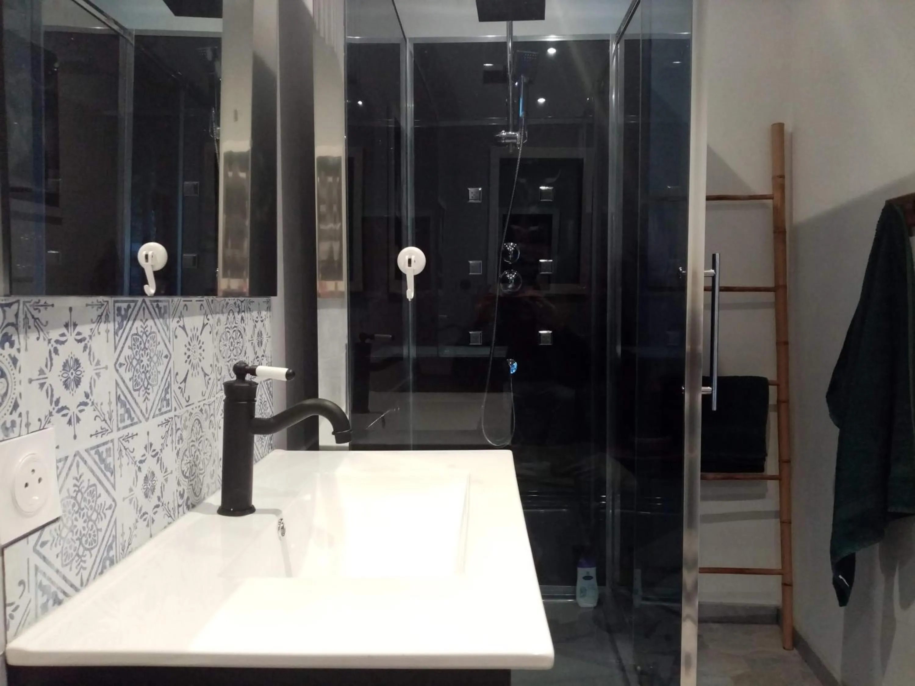 Bathroom in La Norélie