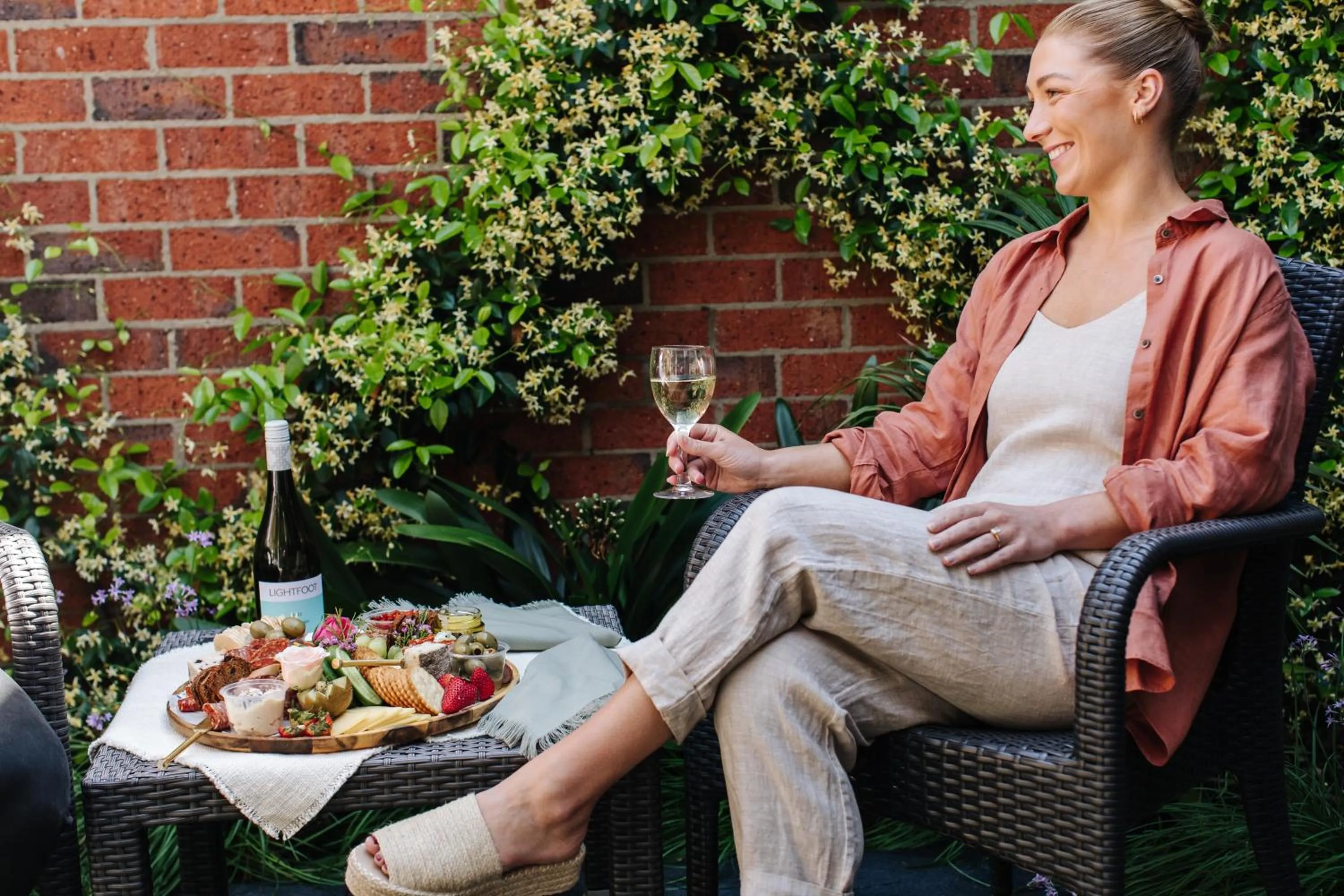 Inner courtyard view in Mansi on Raymond