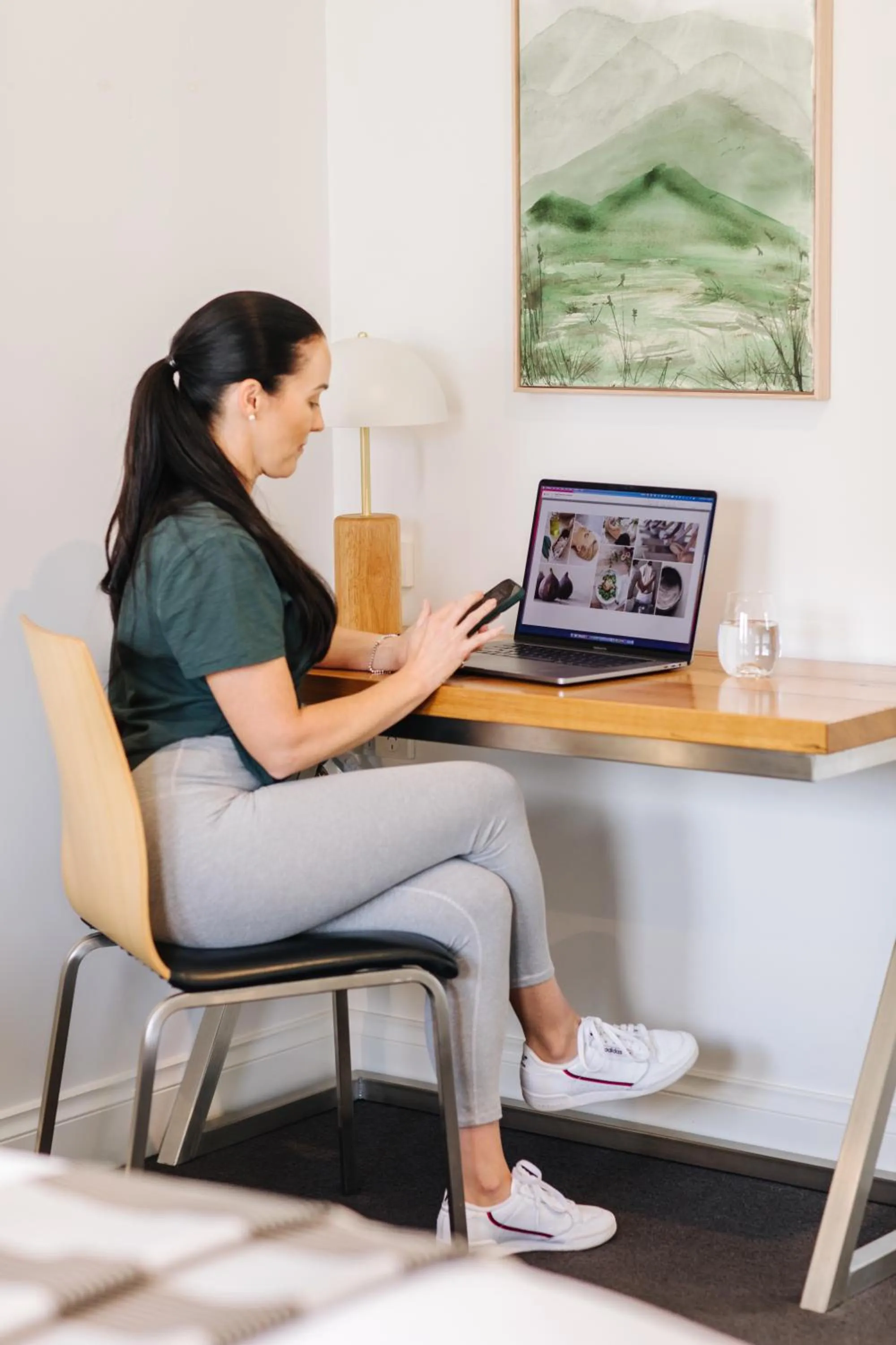Living room in Mansi on Raymond