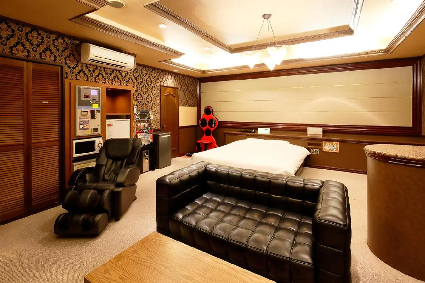 Bed in 隠家(ajito) HOTEL555 御殿場2