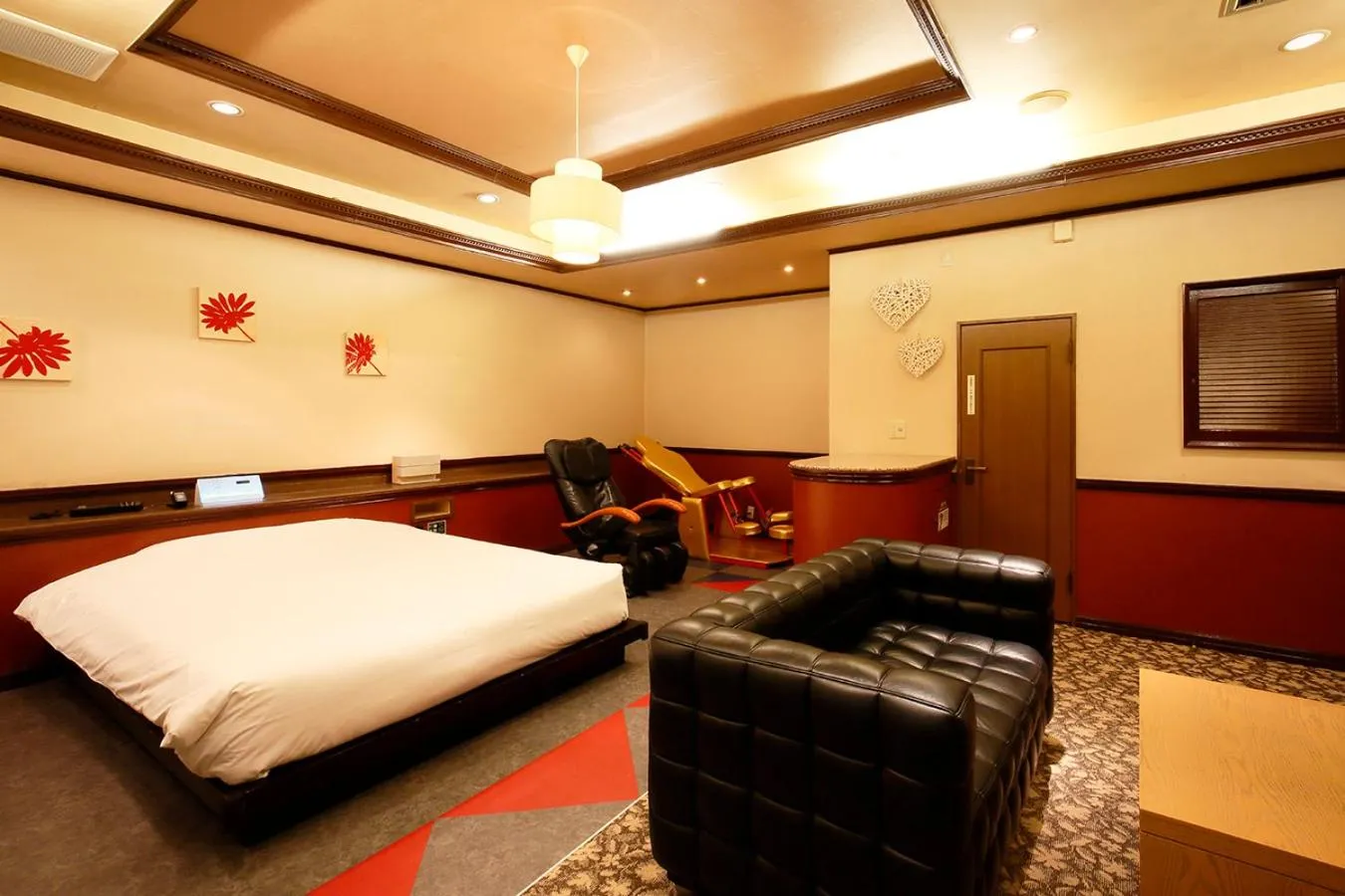 Bed in 隠家(ajito) HOTEL555 御殿場2