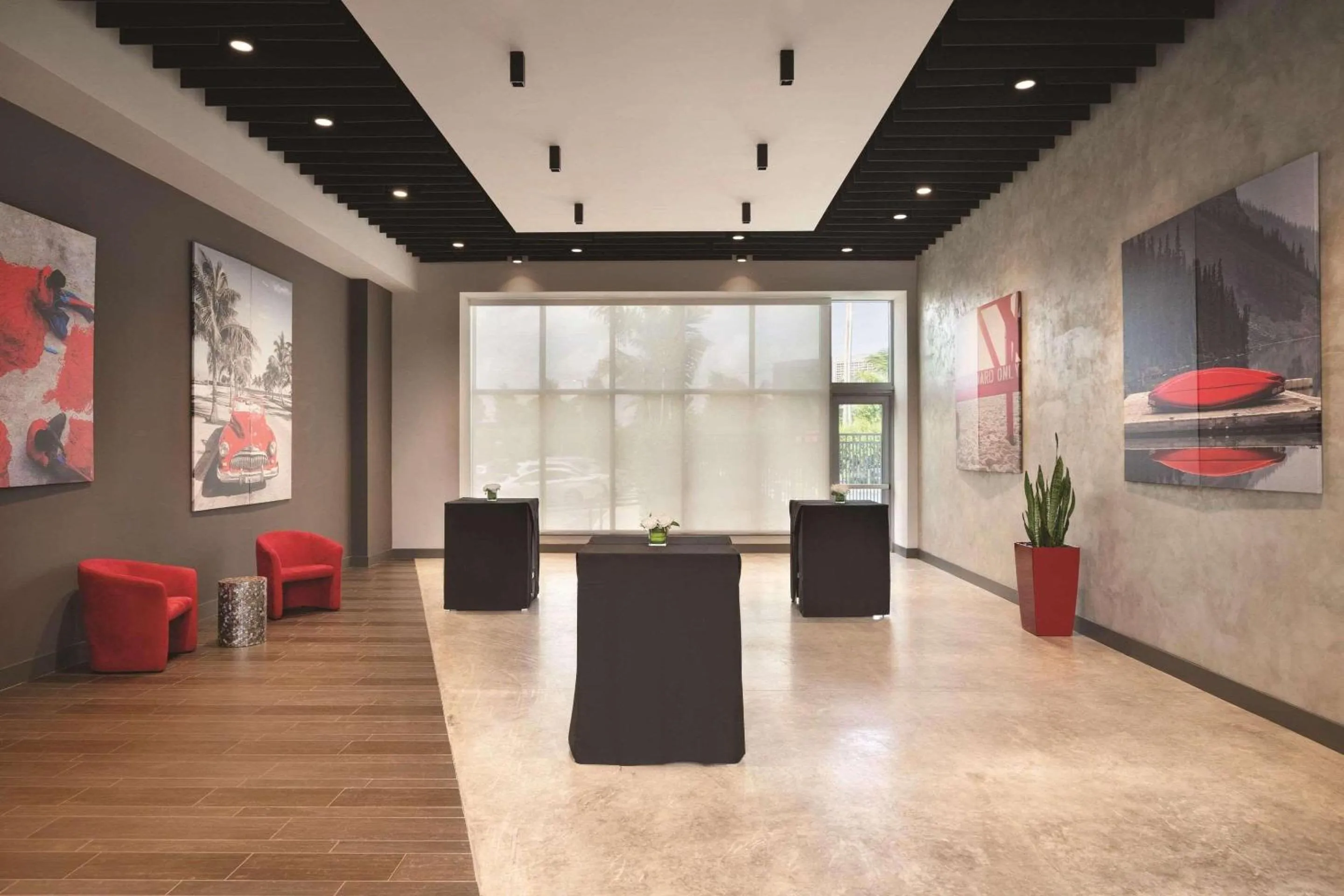 Meeting/conference room in Radisson RED Miami Airport