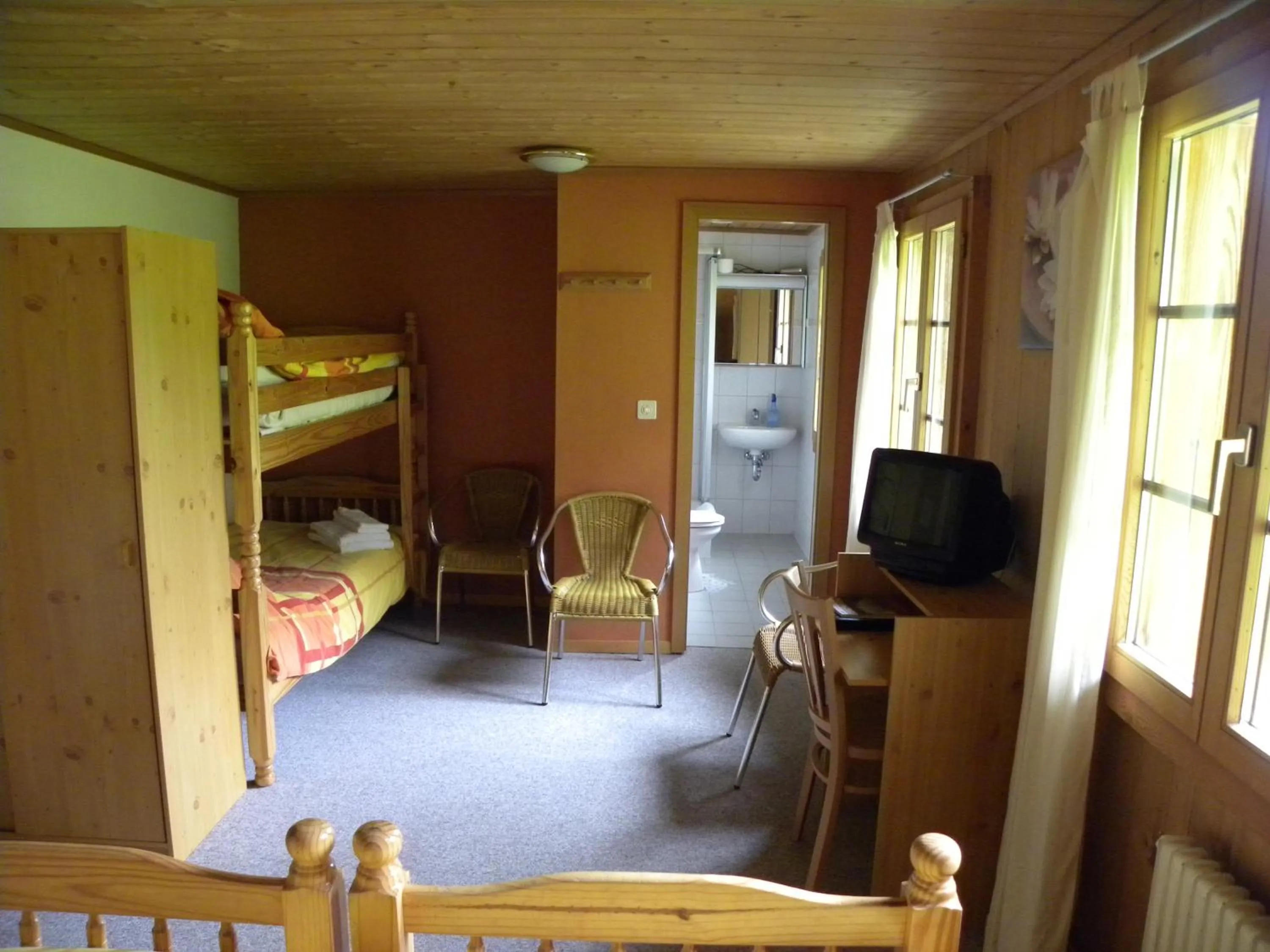 Bed in Hotel Restaurant Walliser Sonne