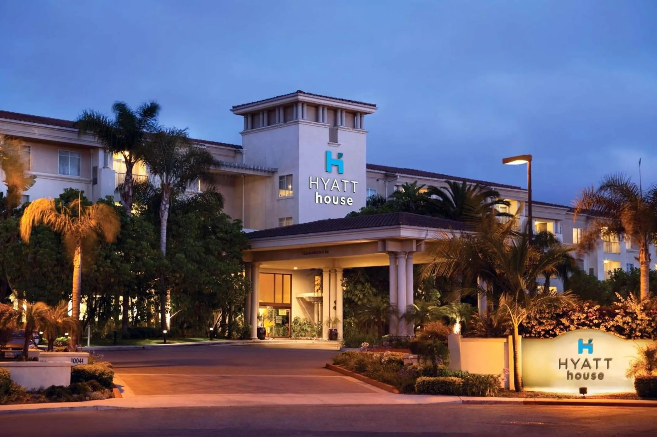 Property building in Hyatt House San Diego Sorrento Mesa