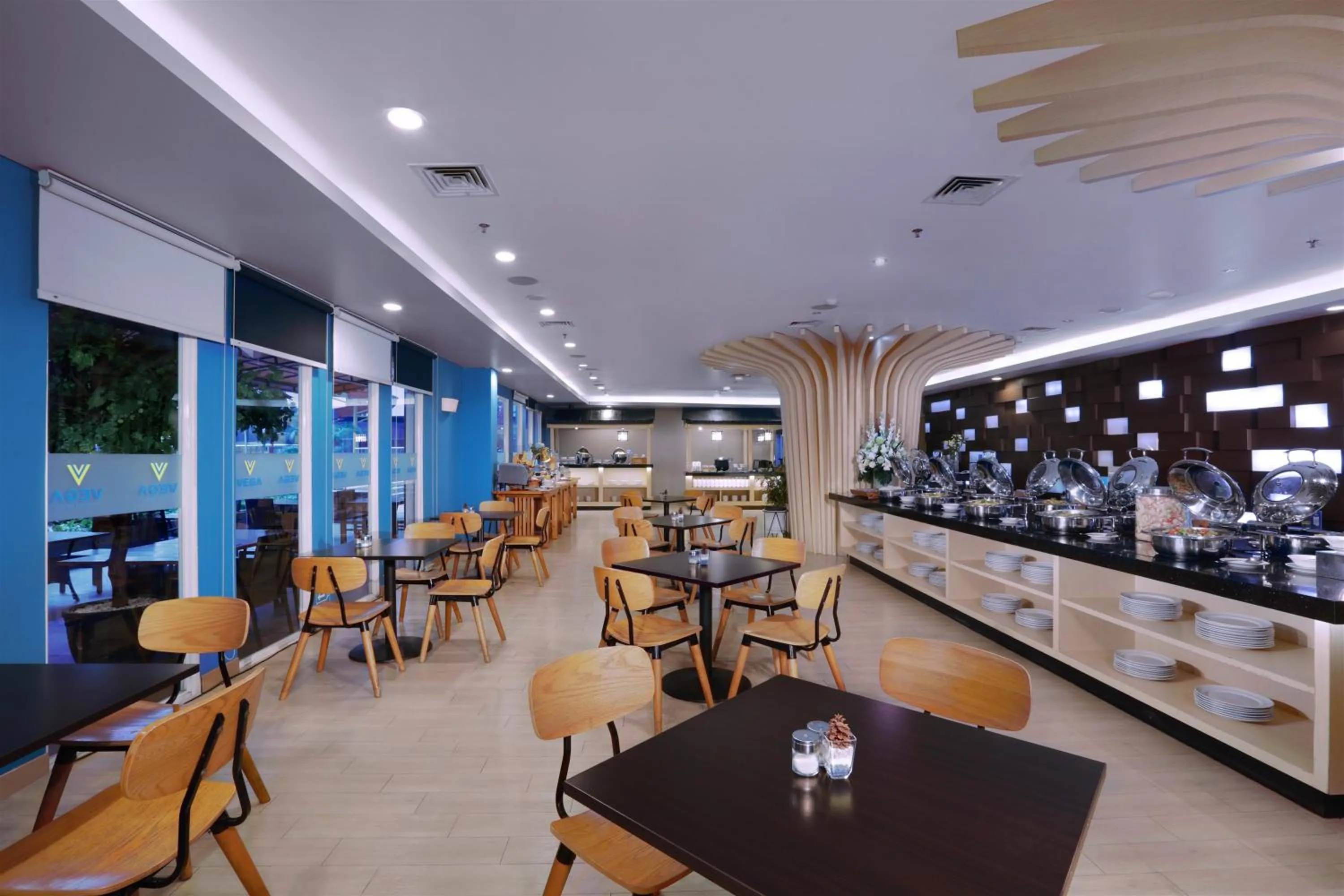 Restaurant/places to eat in Vega Hotel Gading Serpong