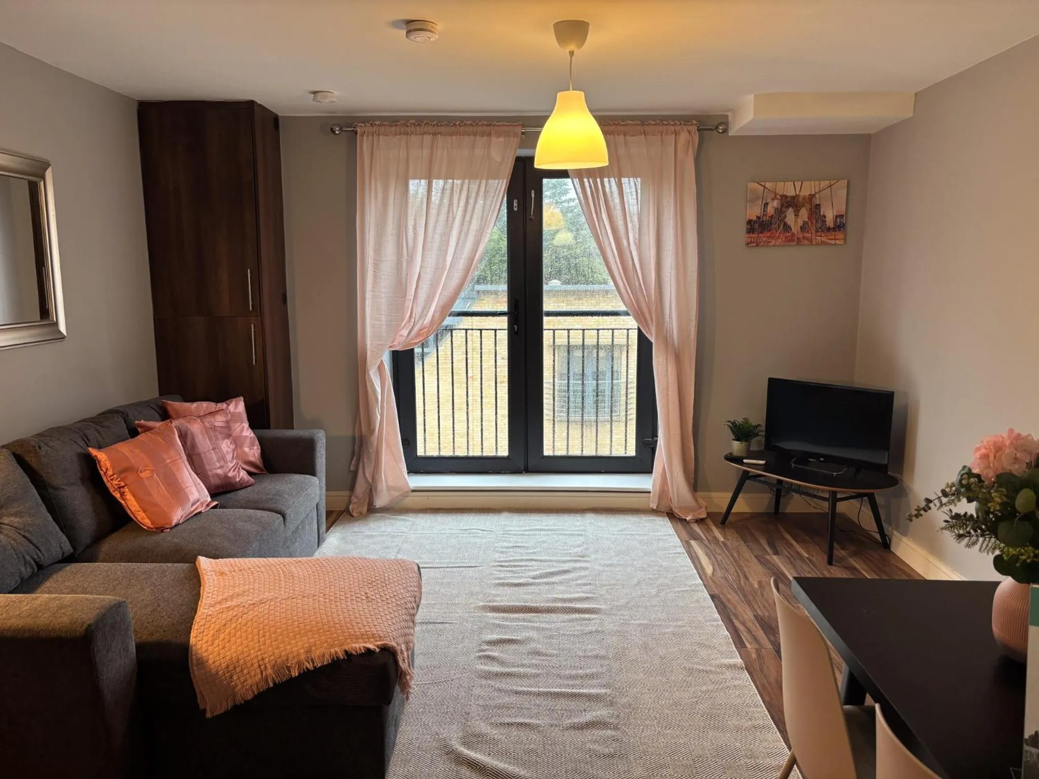 Living room, Bed in Leevin Studios